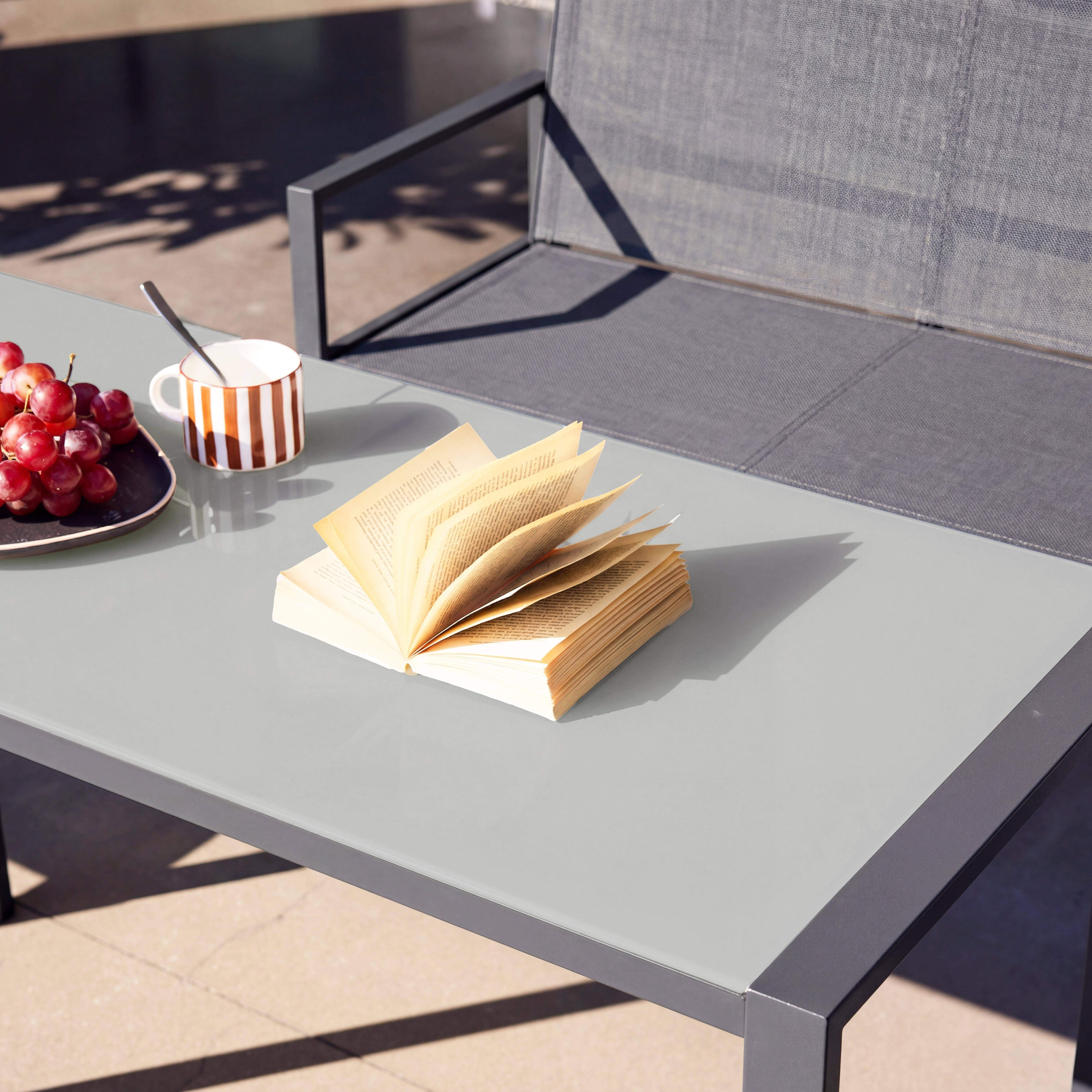 Verschachtelbare Garten-Essgruppe aus Stahl und Textilene anthrazit - Tisch 125 cm + 4 Sitze - Tavena Photo3