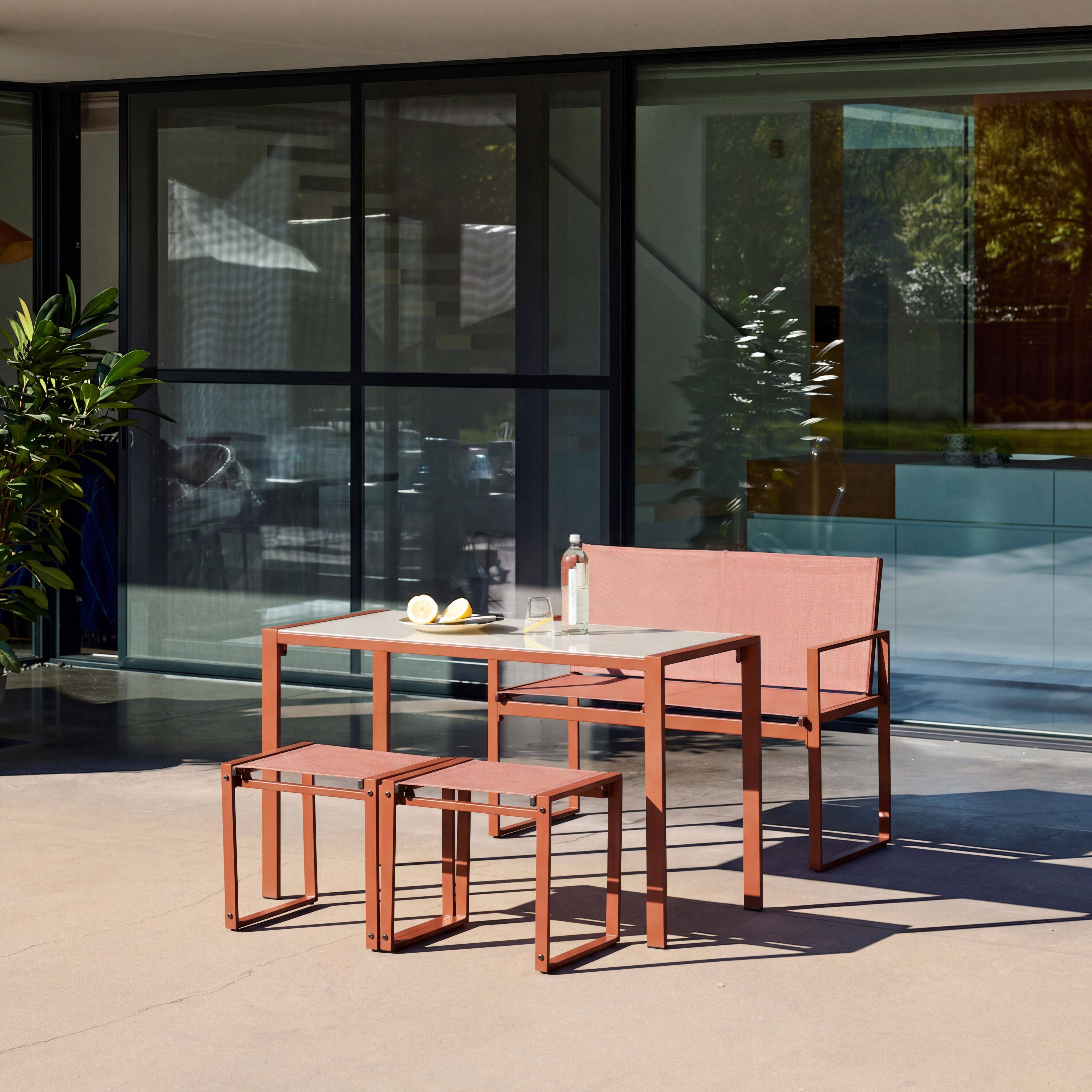 Tuintafel + 4 zitplaatsen inschuifbare set van staal en textileen terracotta 125 x 55 x 74,5 cm- Tavena Photo1