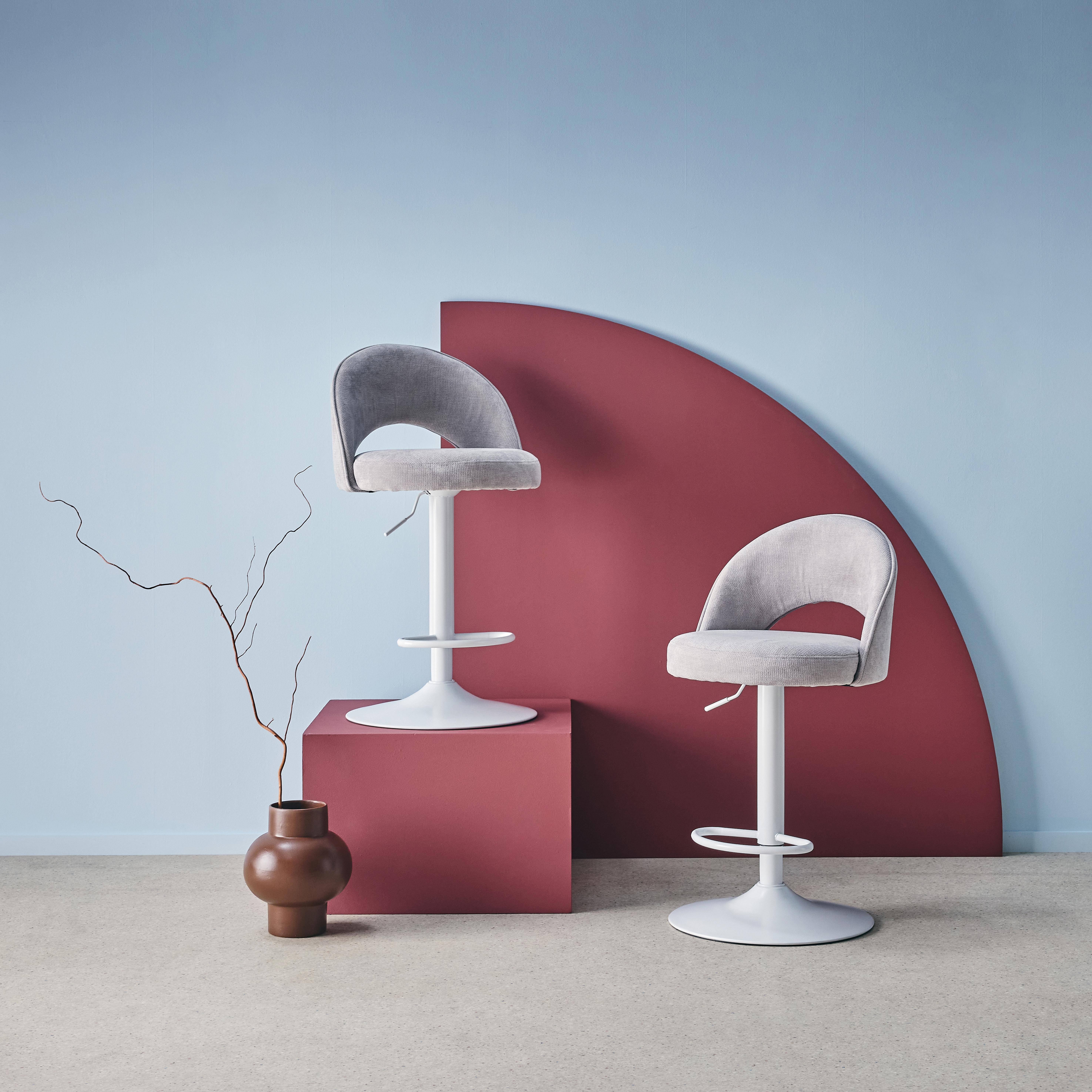 Lot de deux tabourets de bar ajustables métal et tissu gris clair, pied blanc - L 49 x P 49 x H 88,5-110cm - Abby,sweeek,Photo3