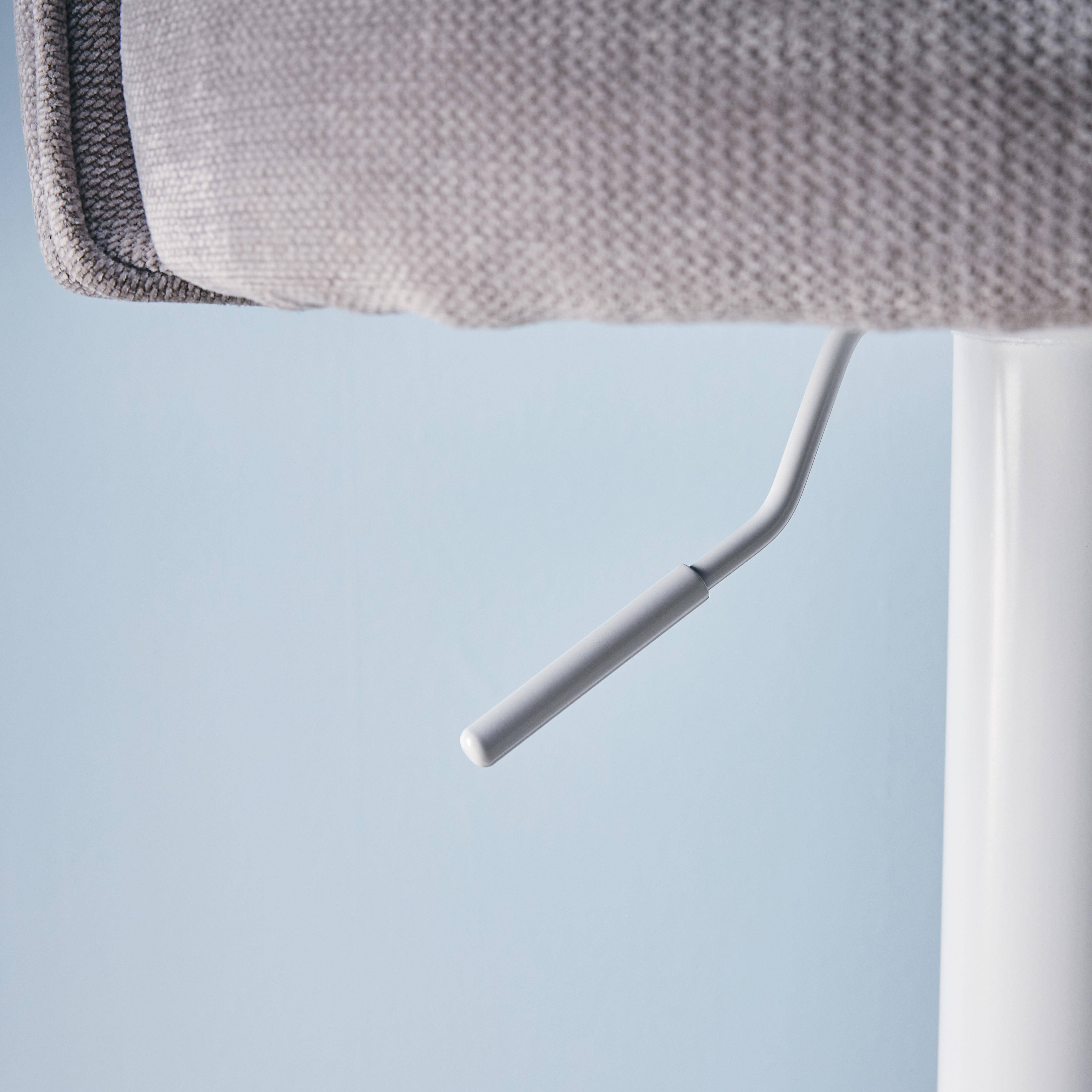 Lot de deux tabourets de bar ajustables métal et tissu gris clair, pied blanc - L 49 x P 49 x H 88,5-110cm - Abby Photo6