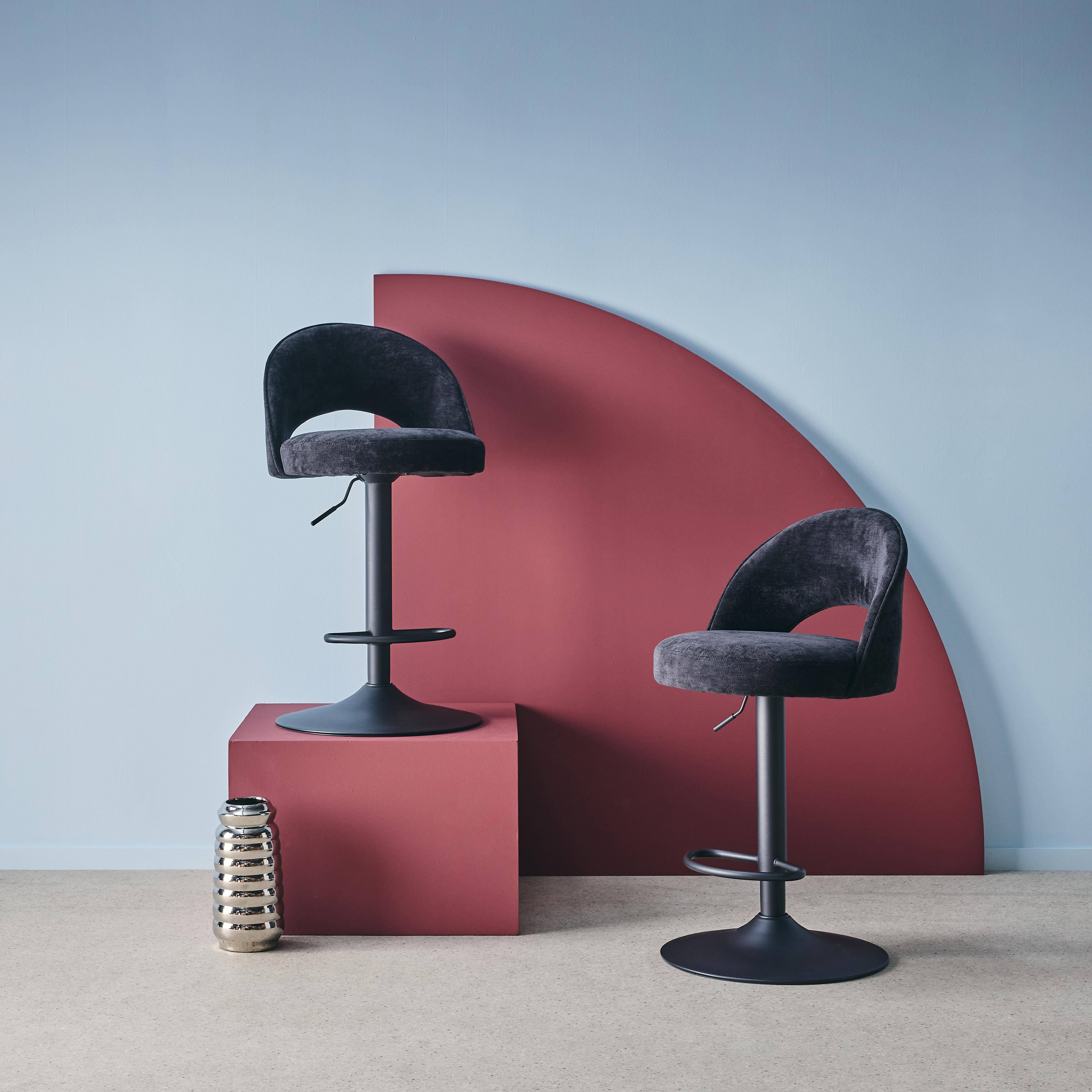 Verstelbare metalen en stoffen barstoel met zwarte basis (set van 2) zwart L 49 x B 49 x H 88.5-110cm - Abby,sweeek,Photo3