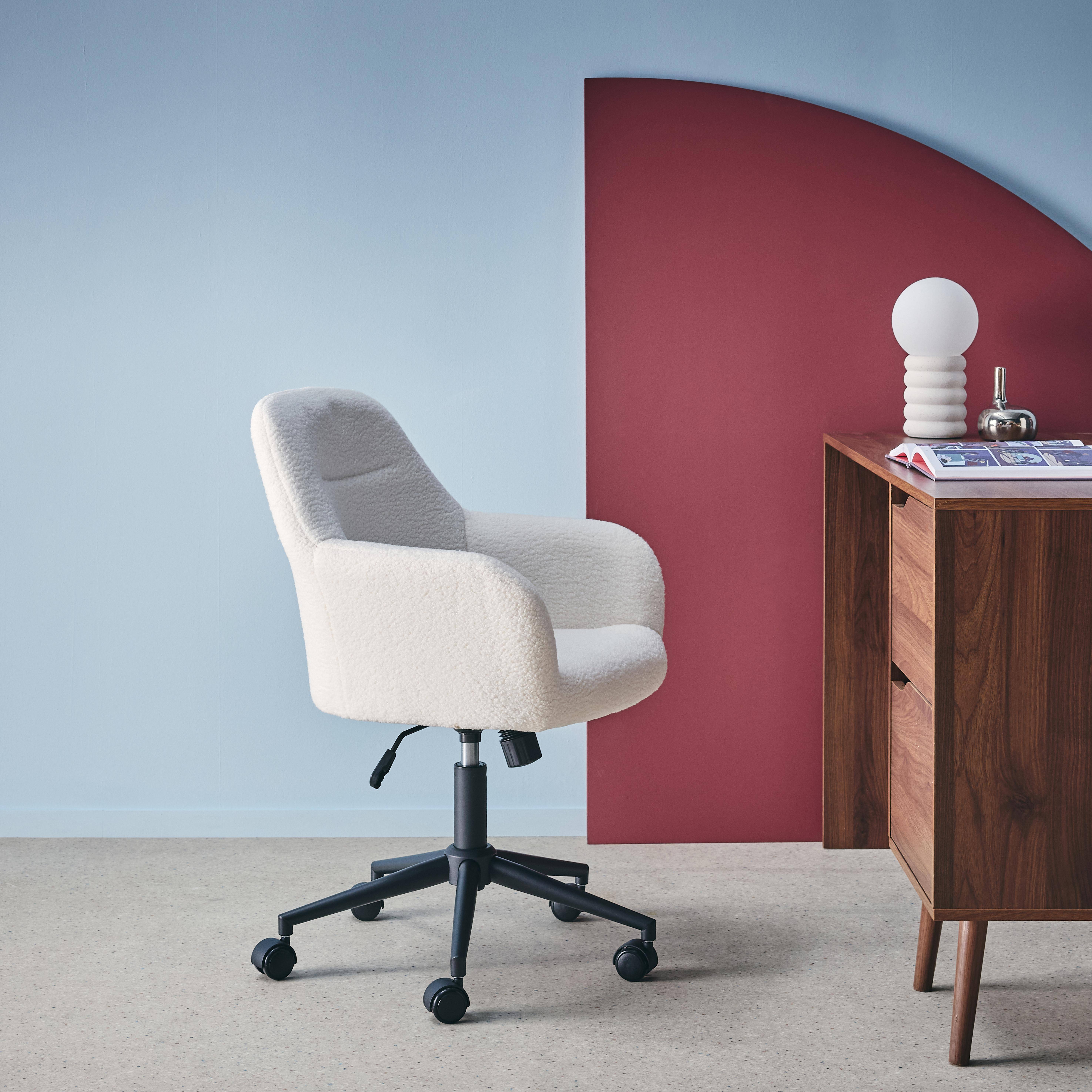 Silla de oficina con ruedas ajustable de metal y borreguito, Stan, Blanco, 57x57x94.5 cm Photo1