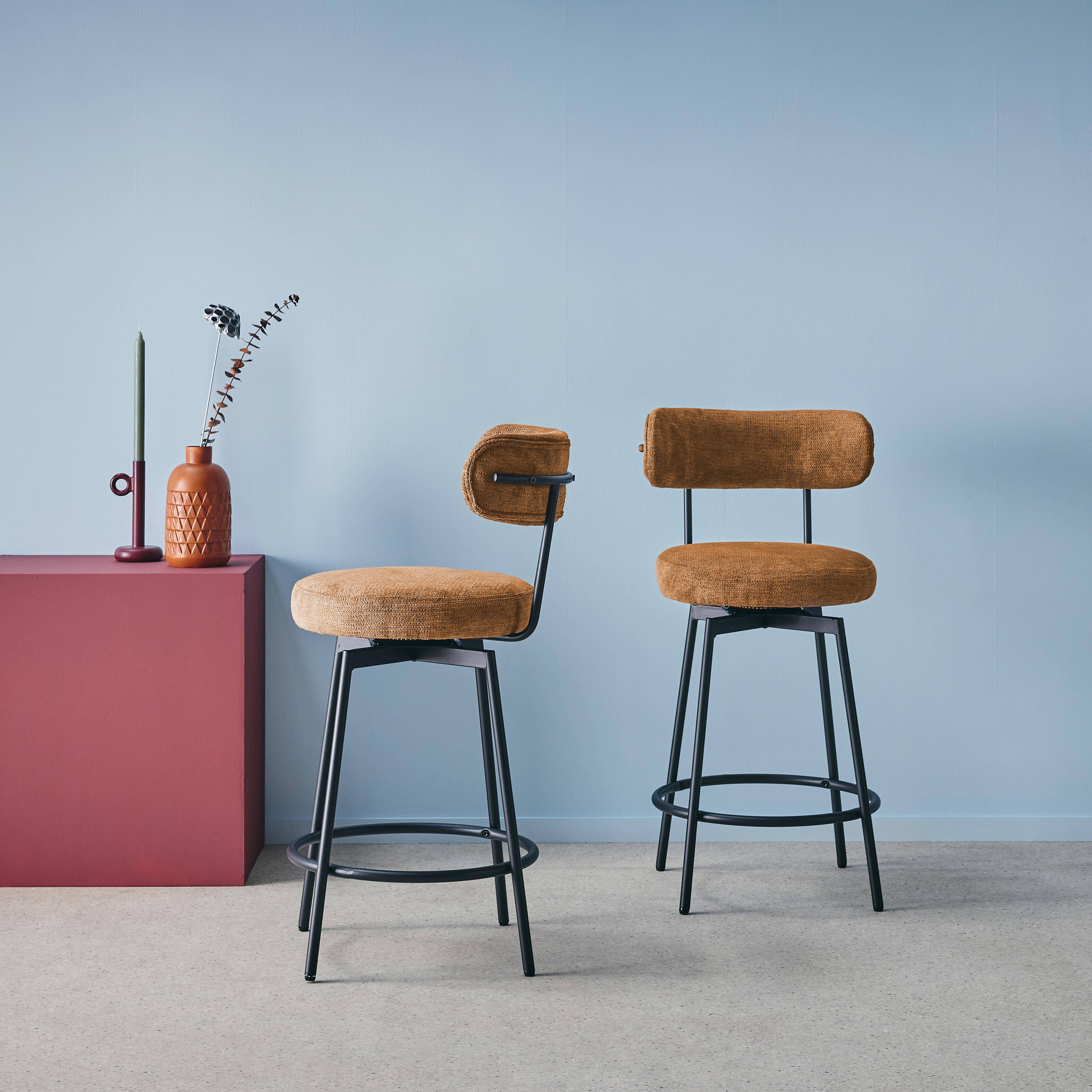 2er-Set Barhocker mit drehbarem Sitz aus schwarzem Metall mit camelfarbenem Stoffbezug B 50 x T 50 x H 92 cm - Iris Photo2