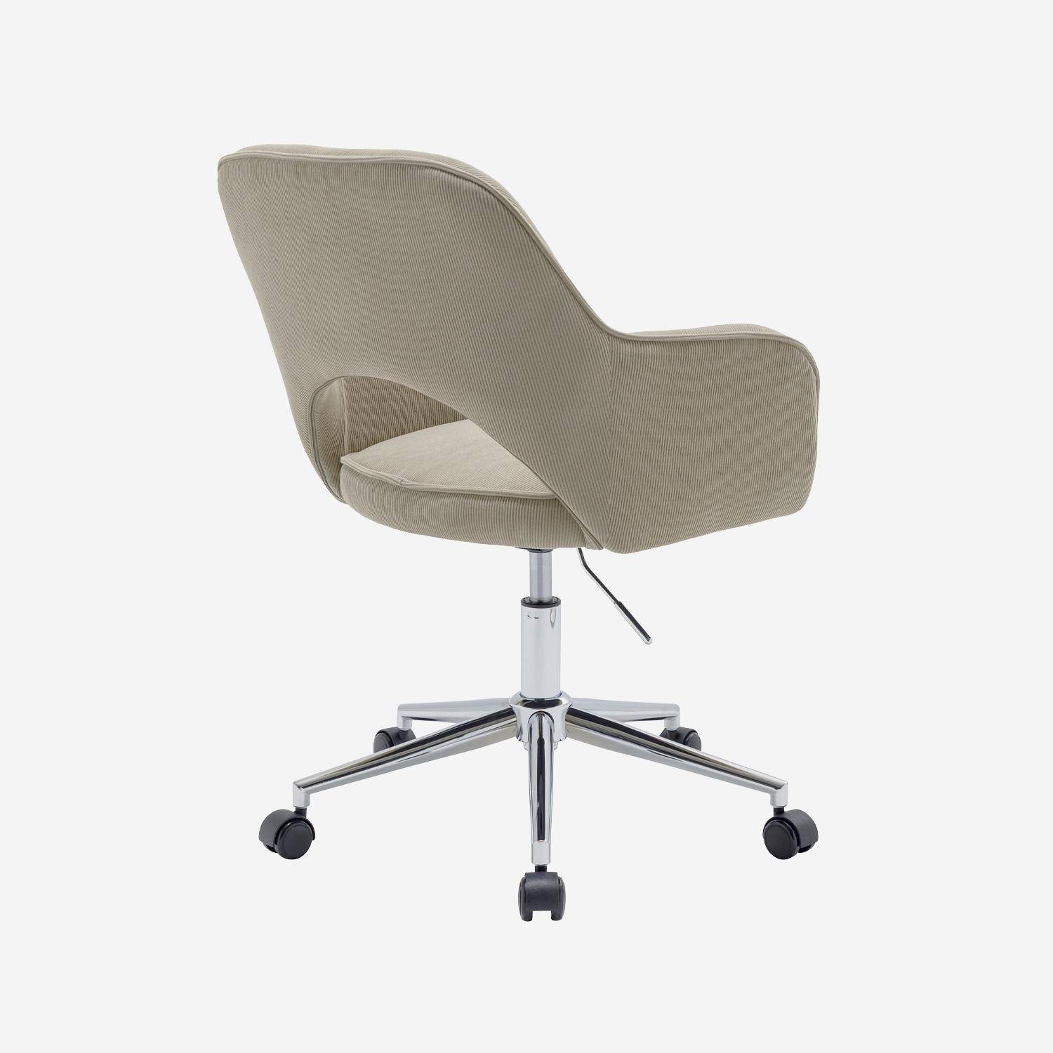 Chaise de bureau à roulettes velours côtelé taupe piétement chromé, L 60 x P 62 x H 89 / 99cm Photo3