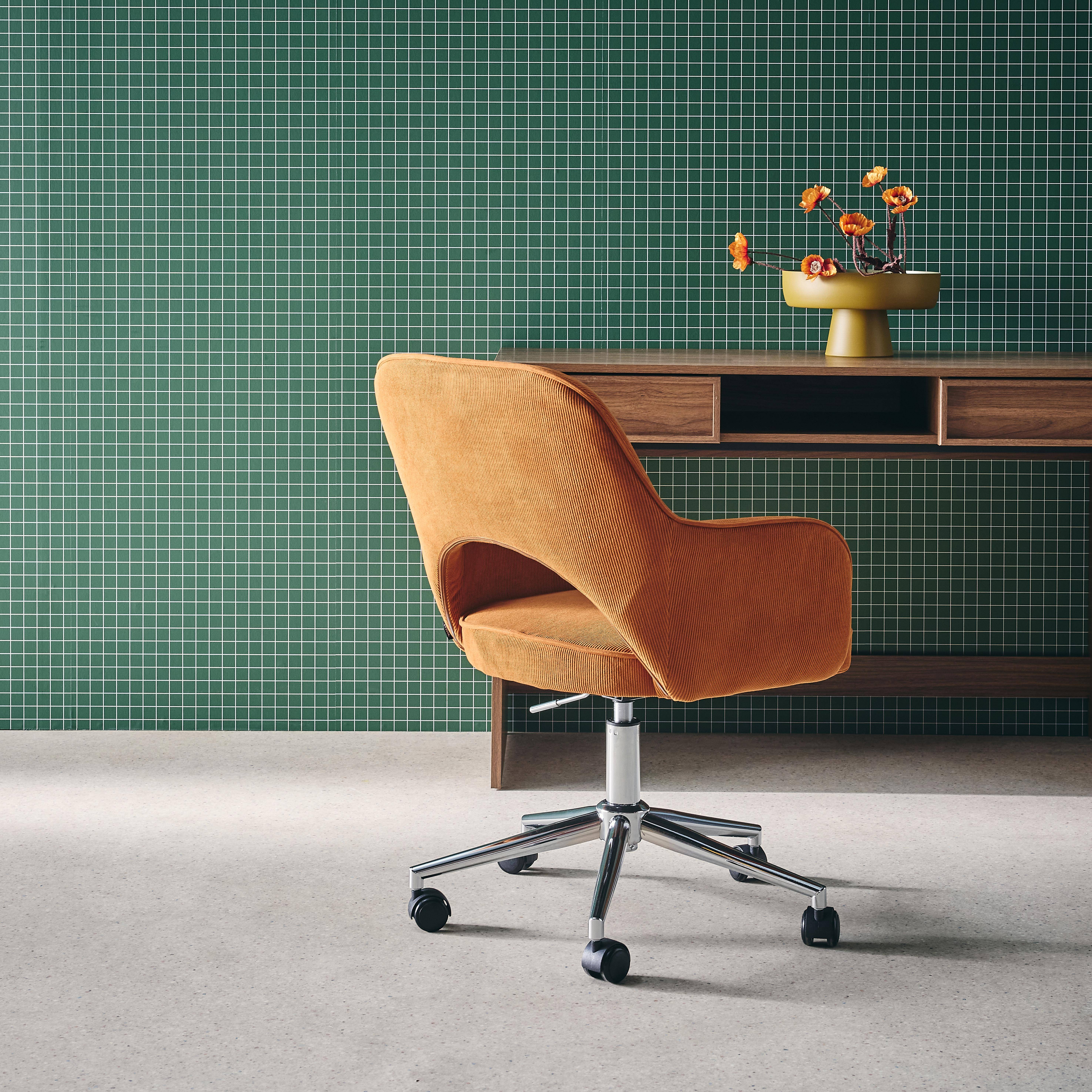 Silla de oficina con ruedas de pana fina y base cromada, Jim pana, Camel, 62x60x99 cm,sweeek,Photo2