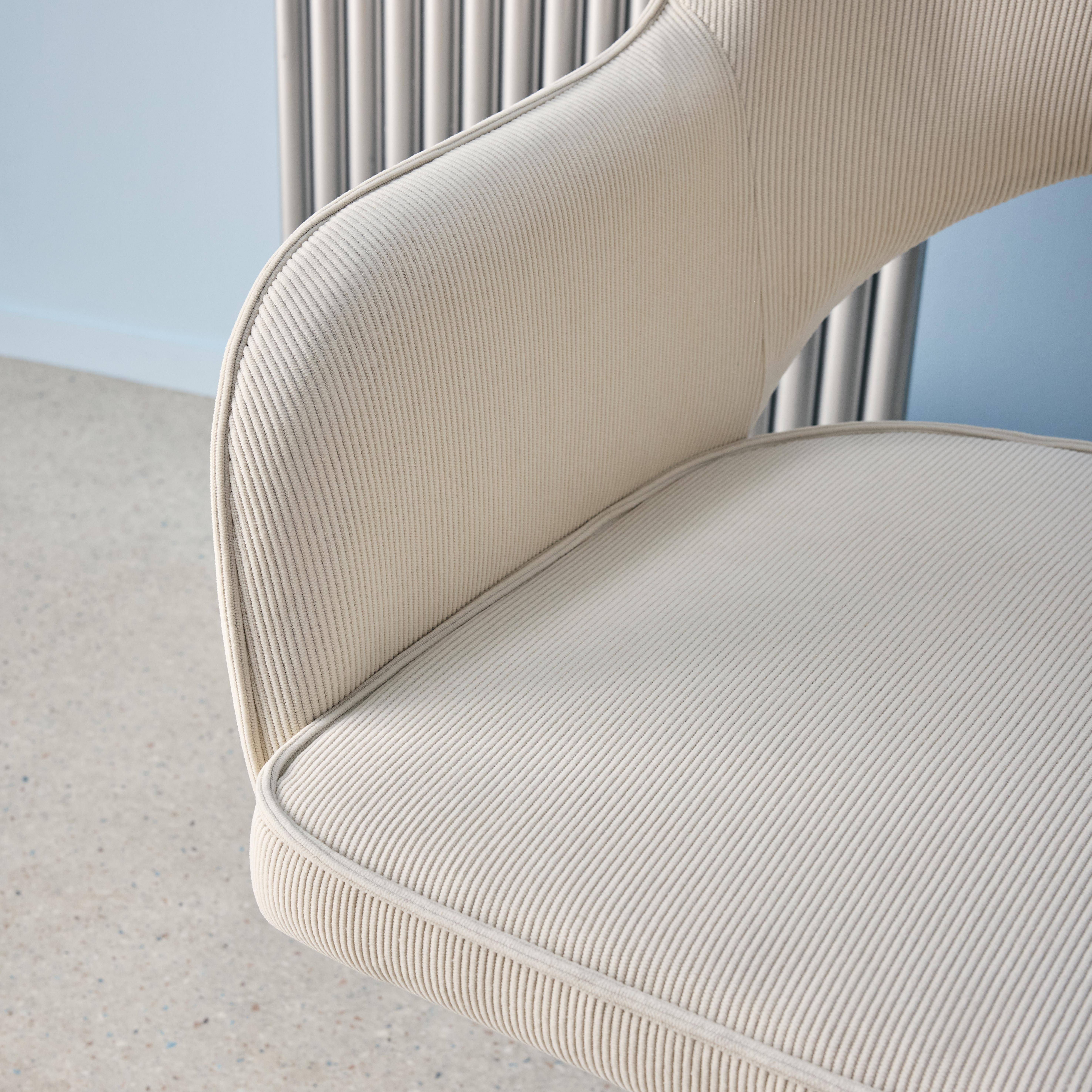 Silla de oficina con ruedas de pana fina y base cromada, Jim pana, Blanco roto, 62x60x99 cm,sweeek,Photo3