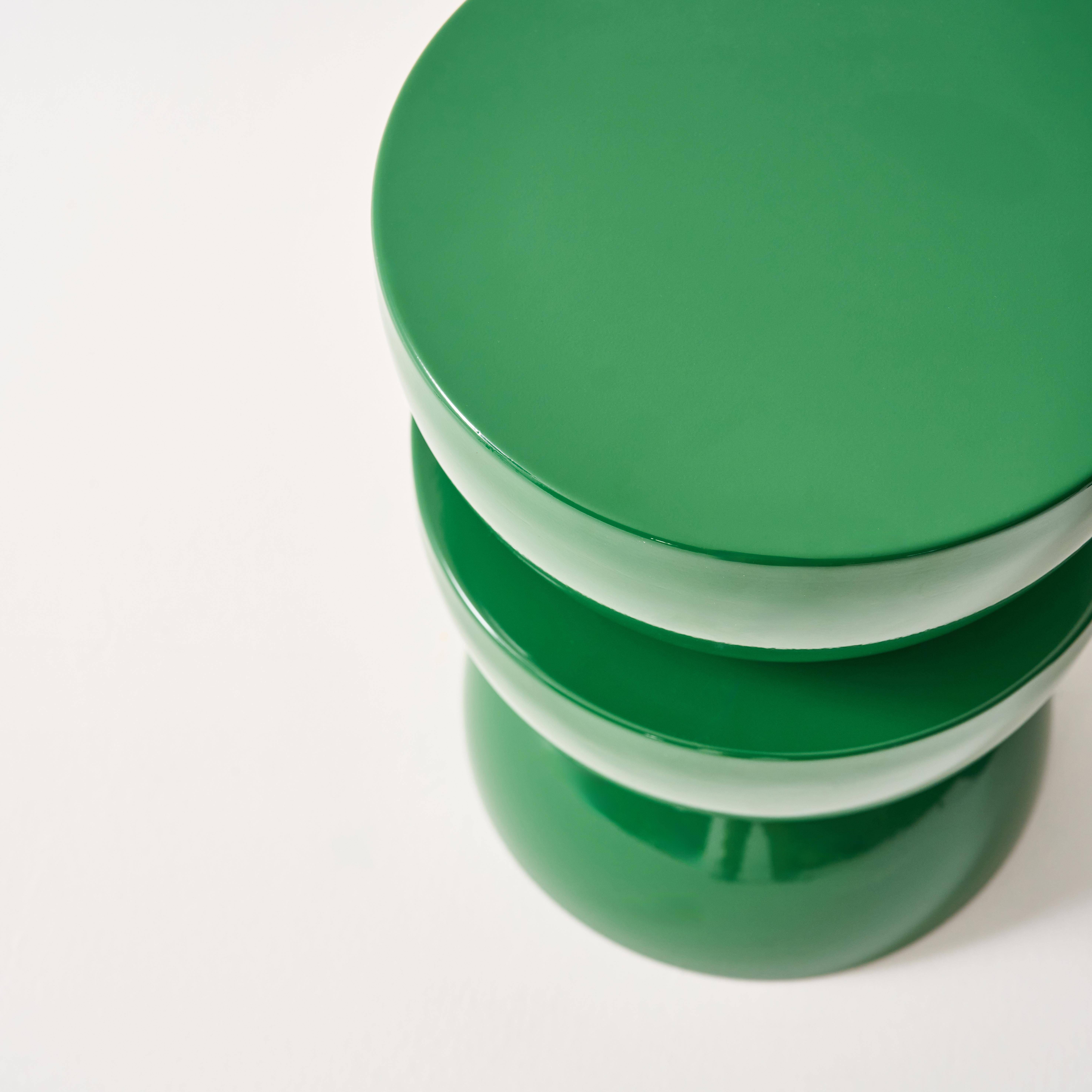 Table d'appoint, bout de canapé, table de chevet en métal effet glassy vert foncé Coumba, Ø32 x H 46,5cm,sweeek,Photo5