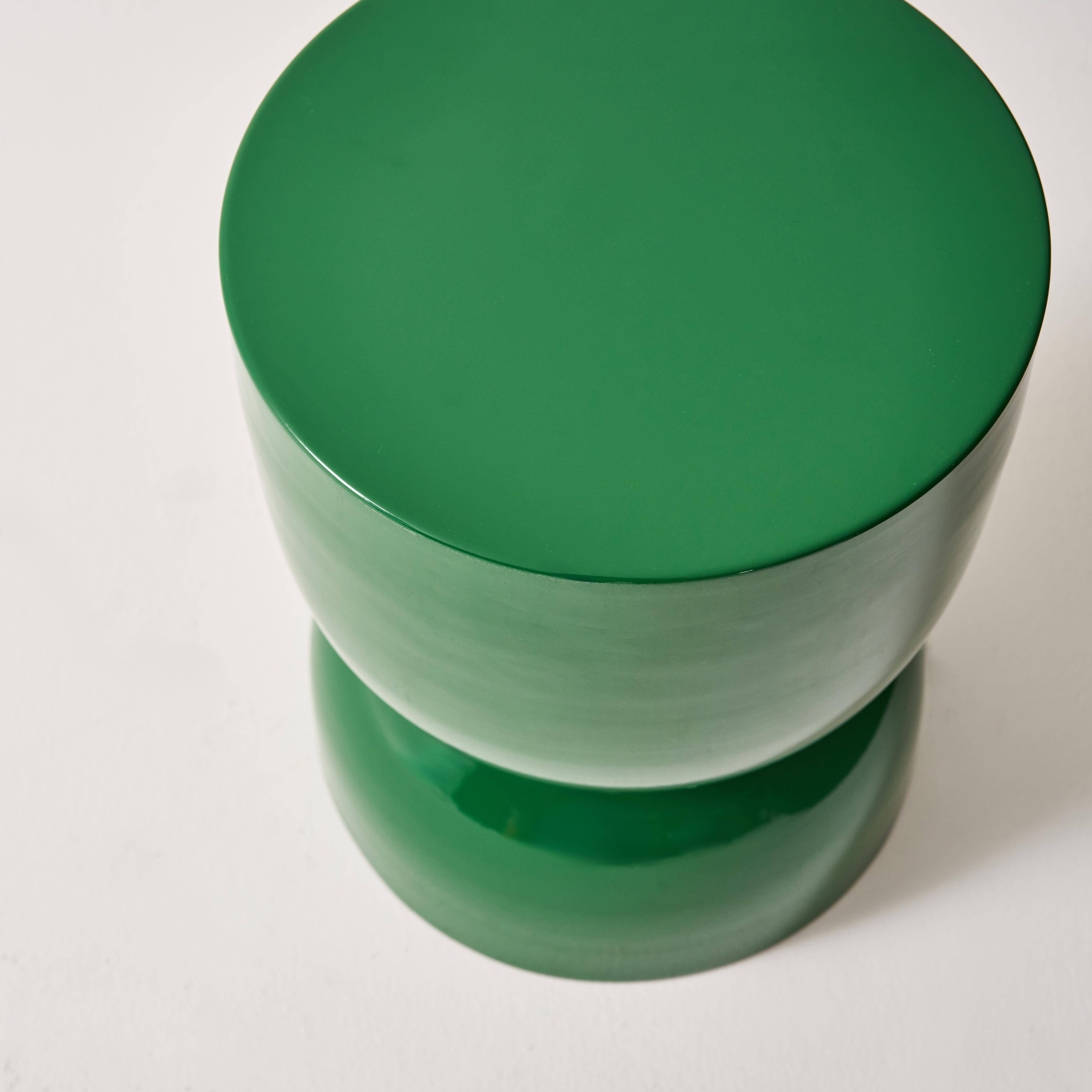 Table d'appoint, bout de canapé, table de chevet en métal effet glassy vert foncé Madi Ø32 x H 42cm Photo5