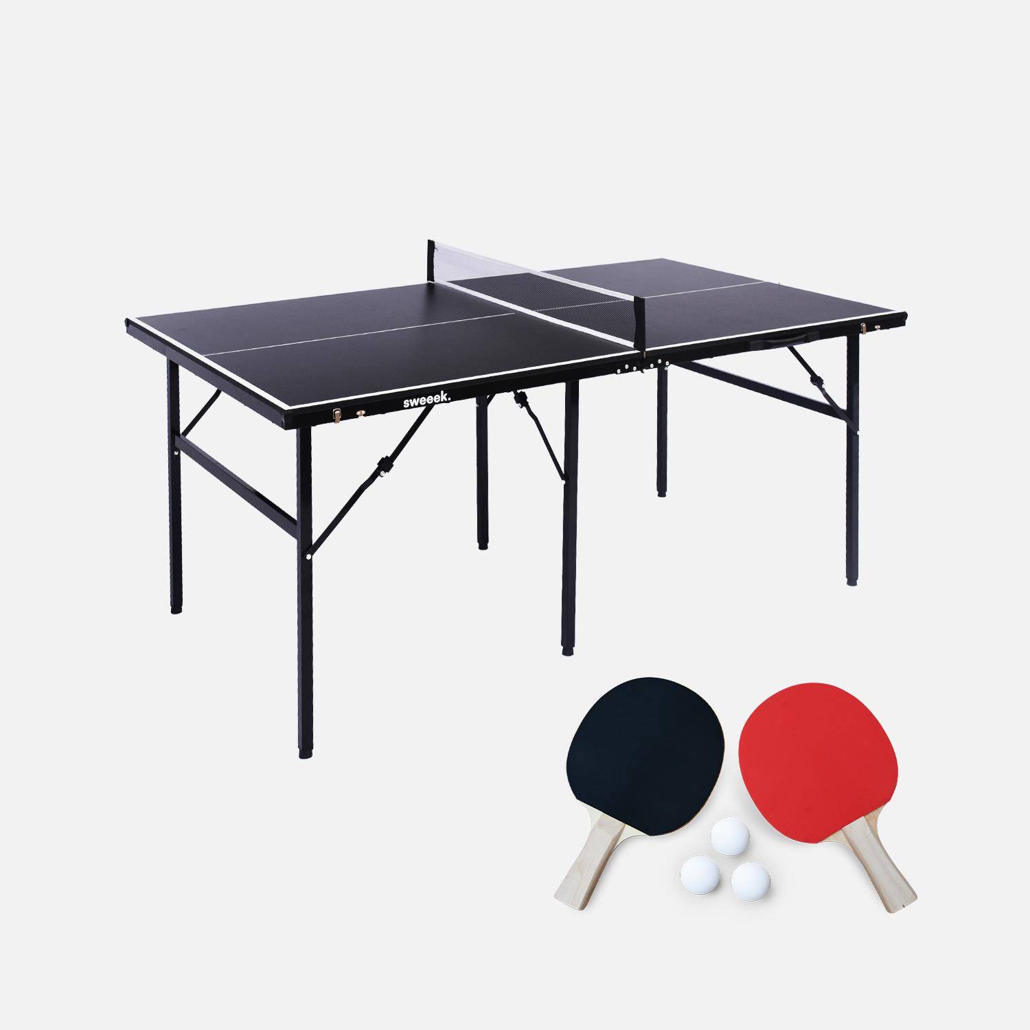 MUWO Indoor opvouwbare mini-tafeltennistafel, robuust stalen frame. Compact, met draaggreep. 137 × 76 cm, incl. net, twee batjes en tafeltennisbal (zwart