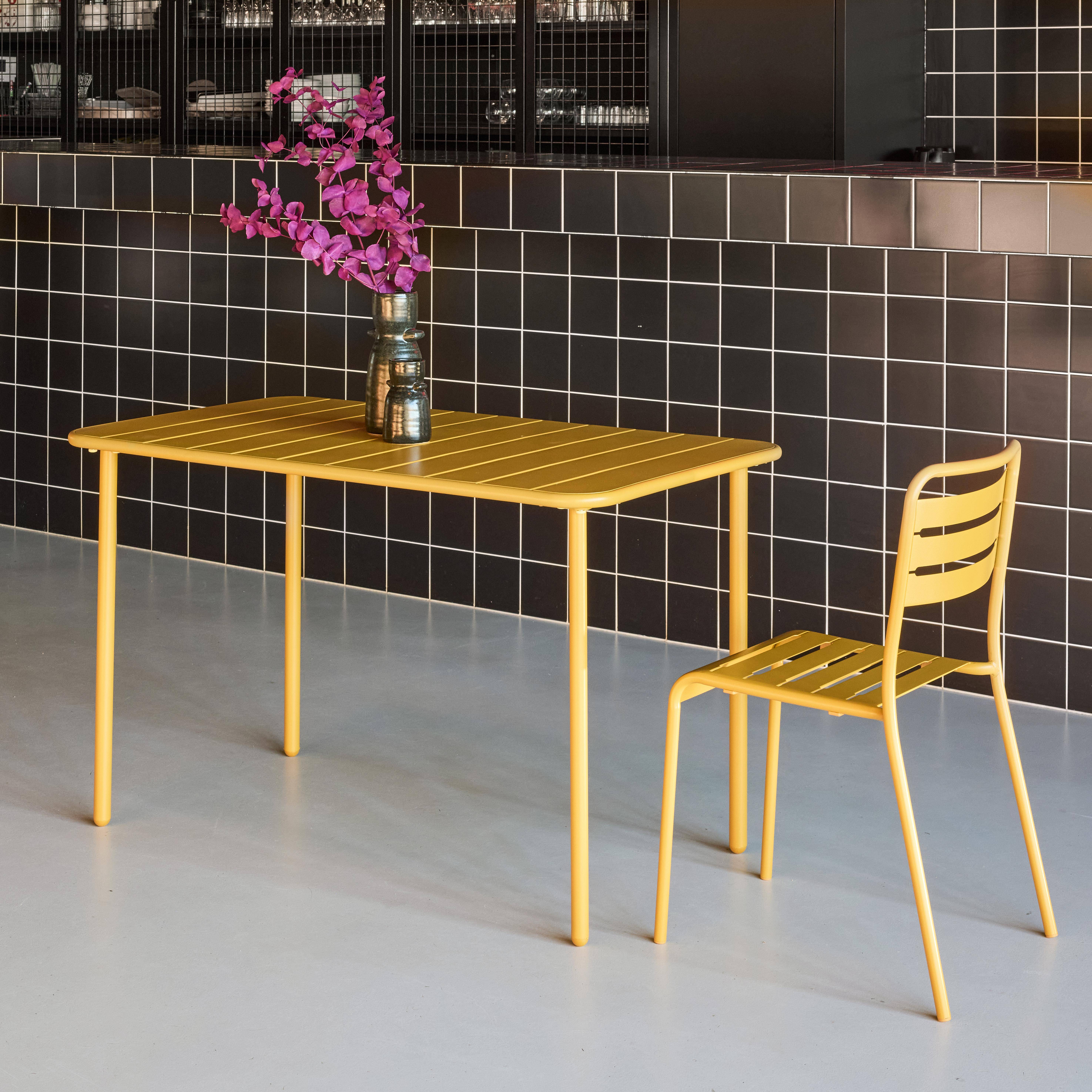 Gartentisch aus Stahl 4 Plätze, rostschutzbehandelt, Latten und abgerundete Kanten, ocker, 120 x 70 cm - Amelia Photo2