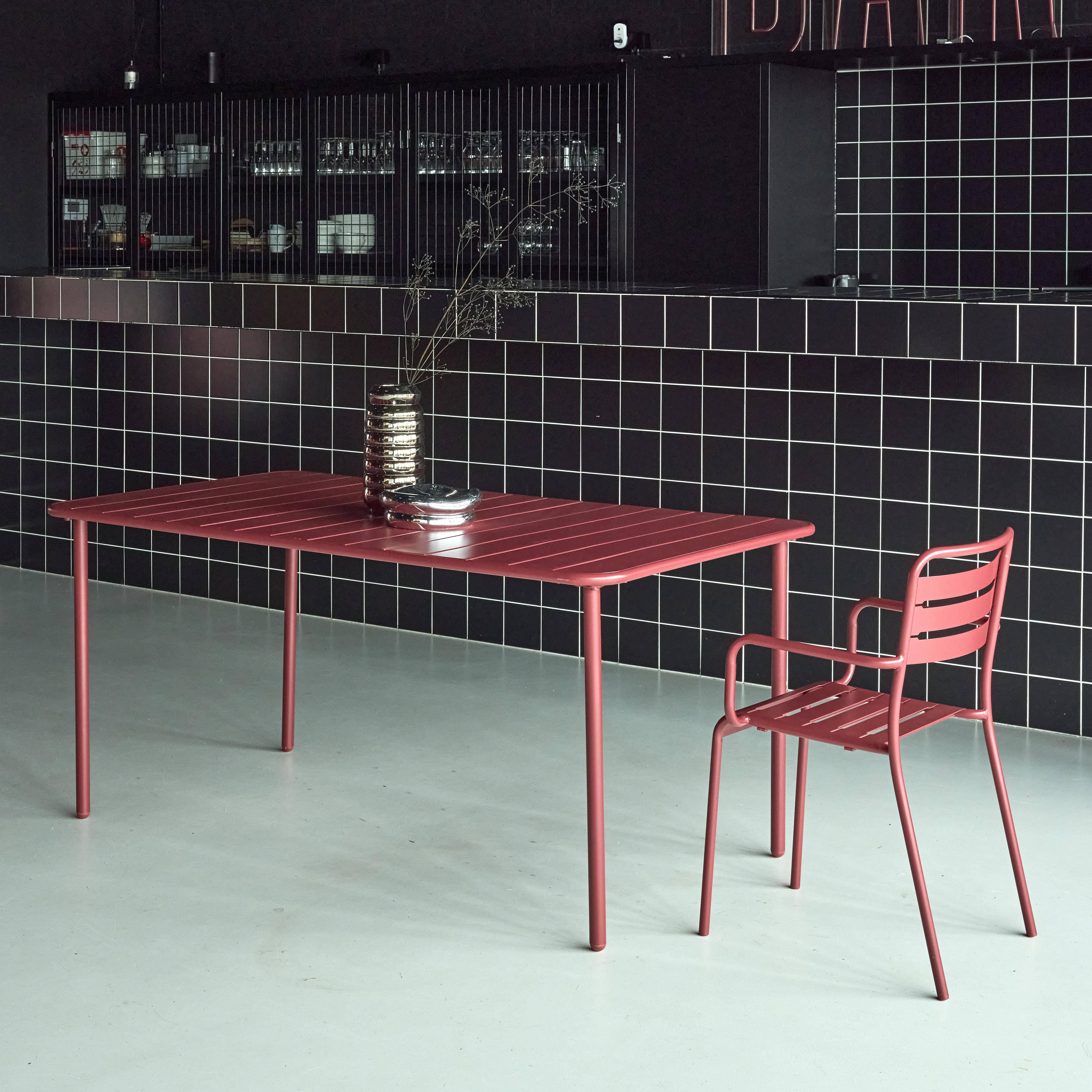 Table de jardin métal 6-8 places, terre de sienne, Amelia, 160x90x72,5cm ,sweeek,Photo2