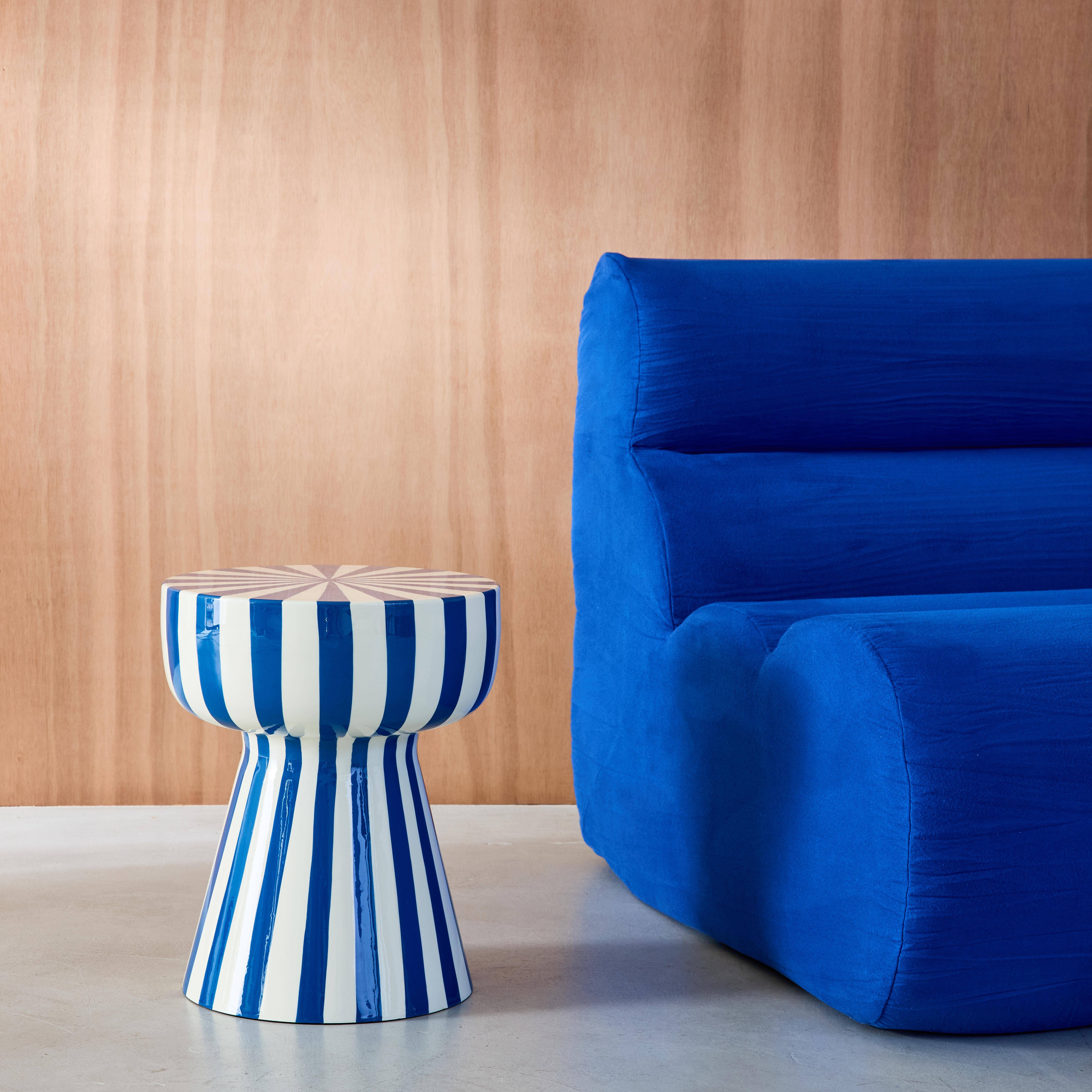 Bijzettafel, nachtkastje, geëmailleerd staal gestreept blauw en wit Ø34 x H41cm - Ziggy Photo1