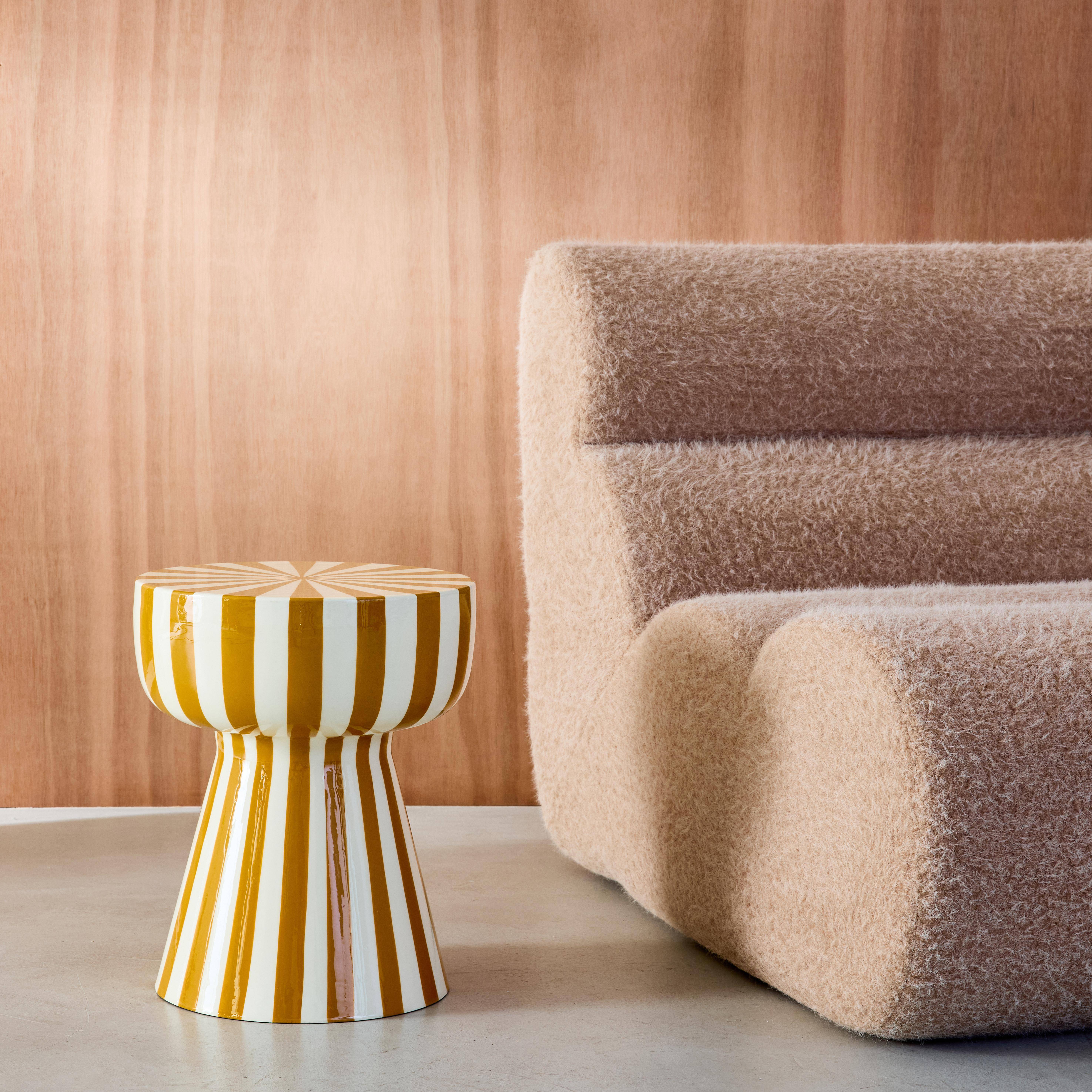 Bijzettafel, nachtkastje, geëmailleerd staal gestreept oker en wit Ø34 x H41cm - Ziggy Photo1