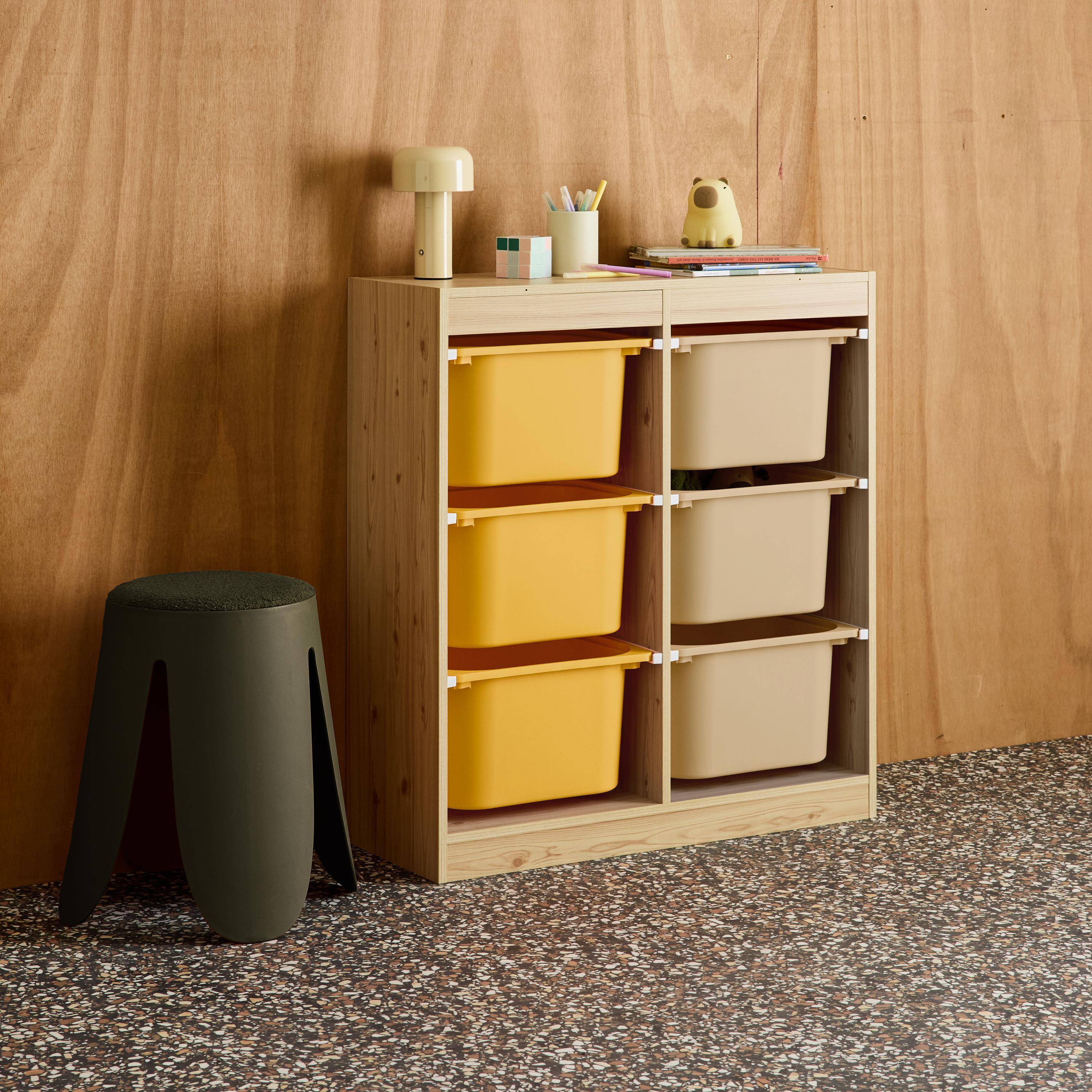 Szafka dziecięca z 6 kolorowymi pojemnikami do przechowywania z tworzywa sztucznego w kolorze musztardowym - Sora Photo2