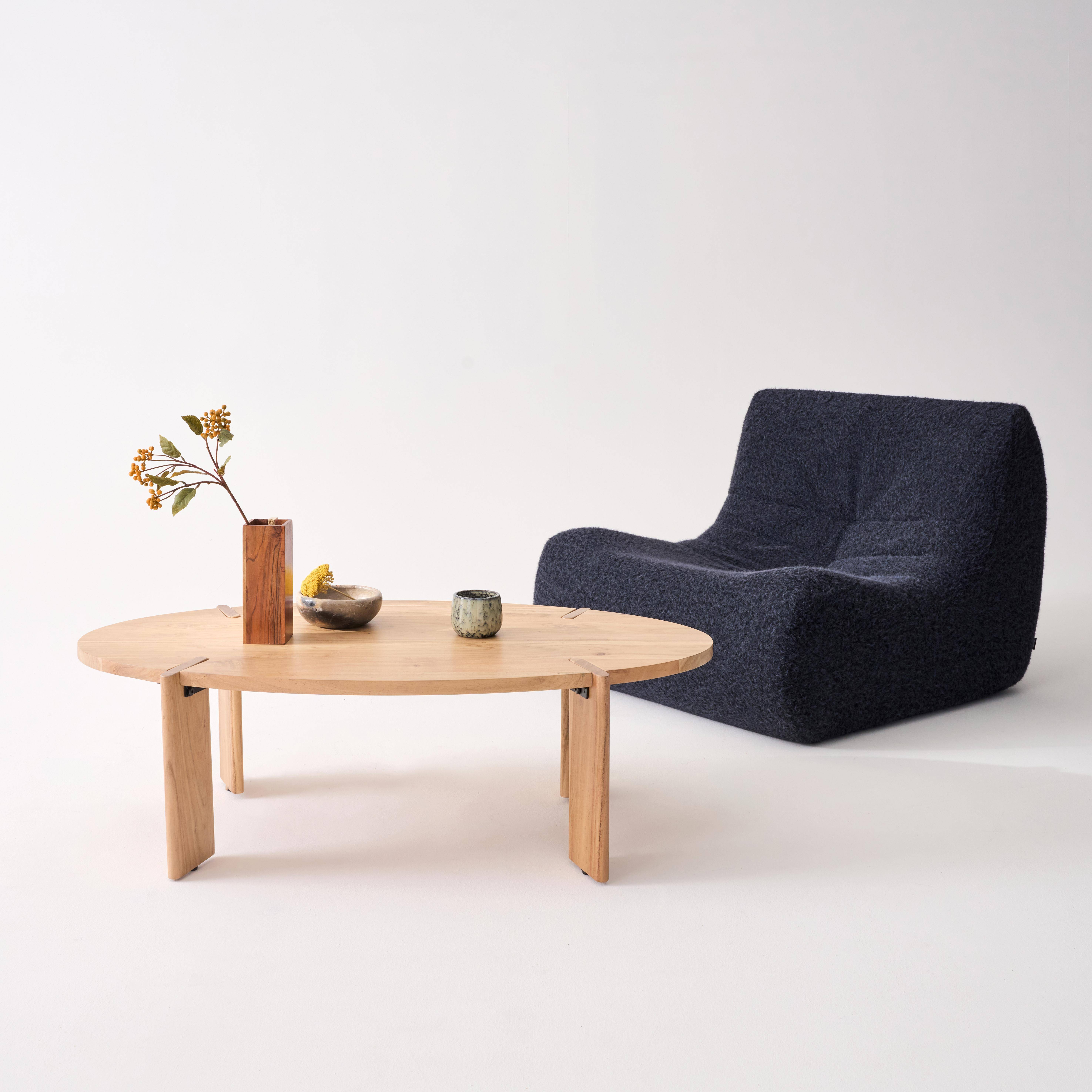 Table basse ovale en bois d'acacia naturel 120cm Photo1