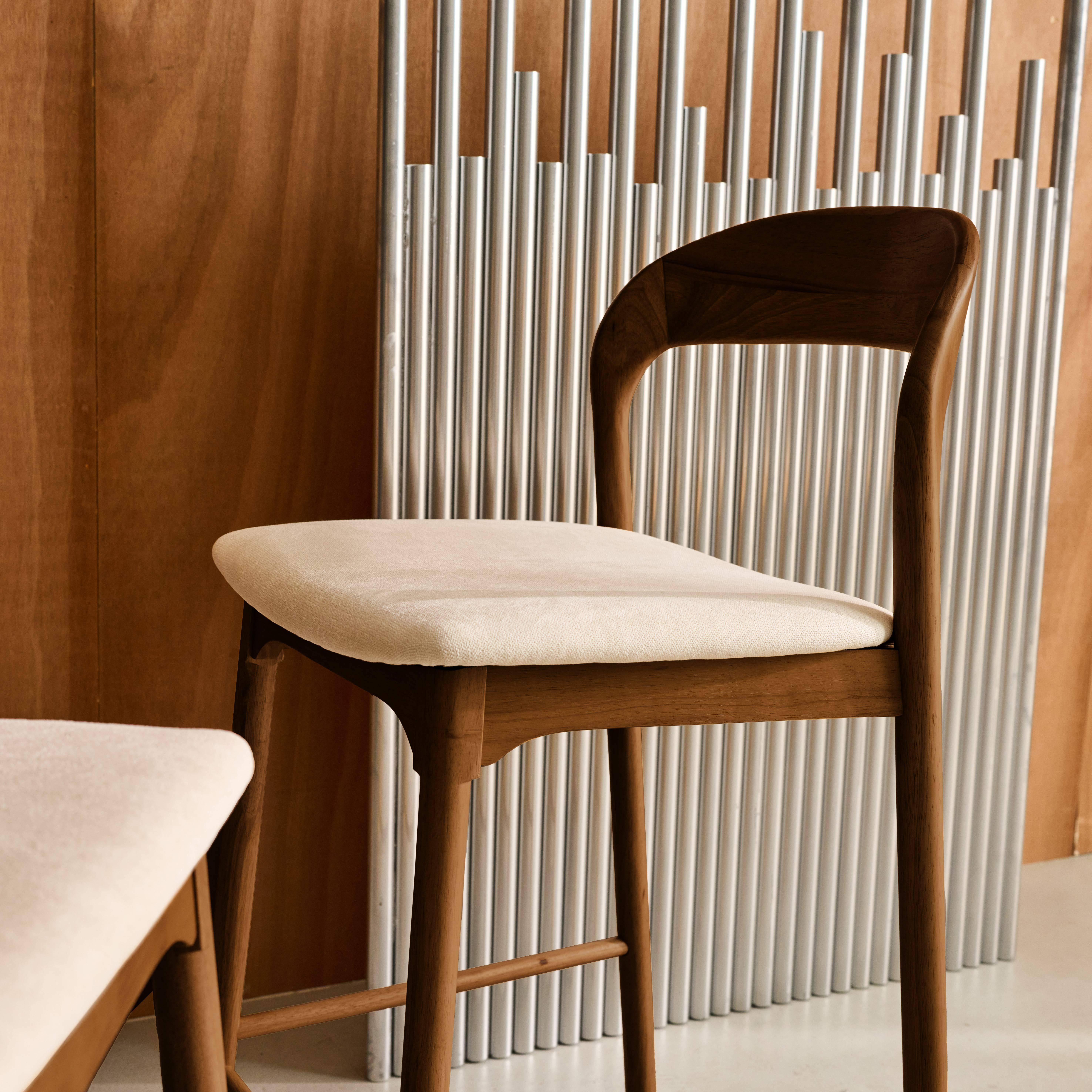 Lot de 2 tabourets de bar bois d'hévéa noyer et tissu, L58.8 x P46.5 x H95.5cm - Athena Photo3