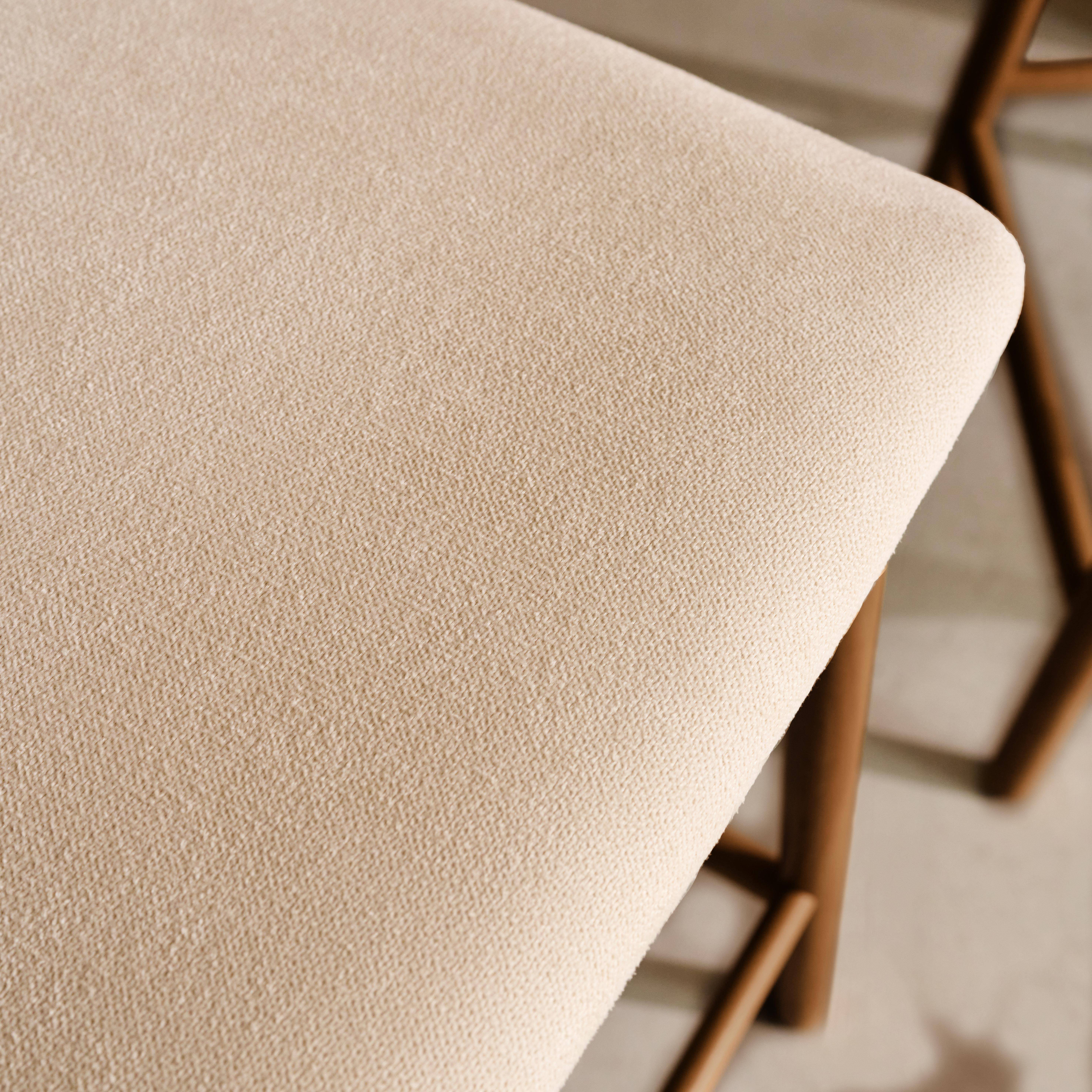 Lot de 2 tabourets de bar bois d'hévéa noyer et tissu, L58.8 x P46.5 x H95.5cm - Athena,sweeek,Photo5