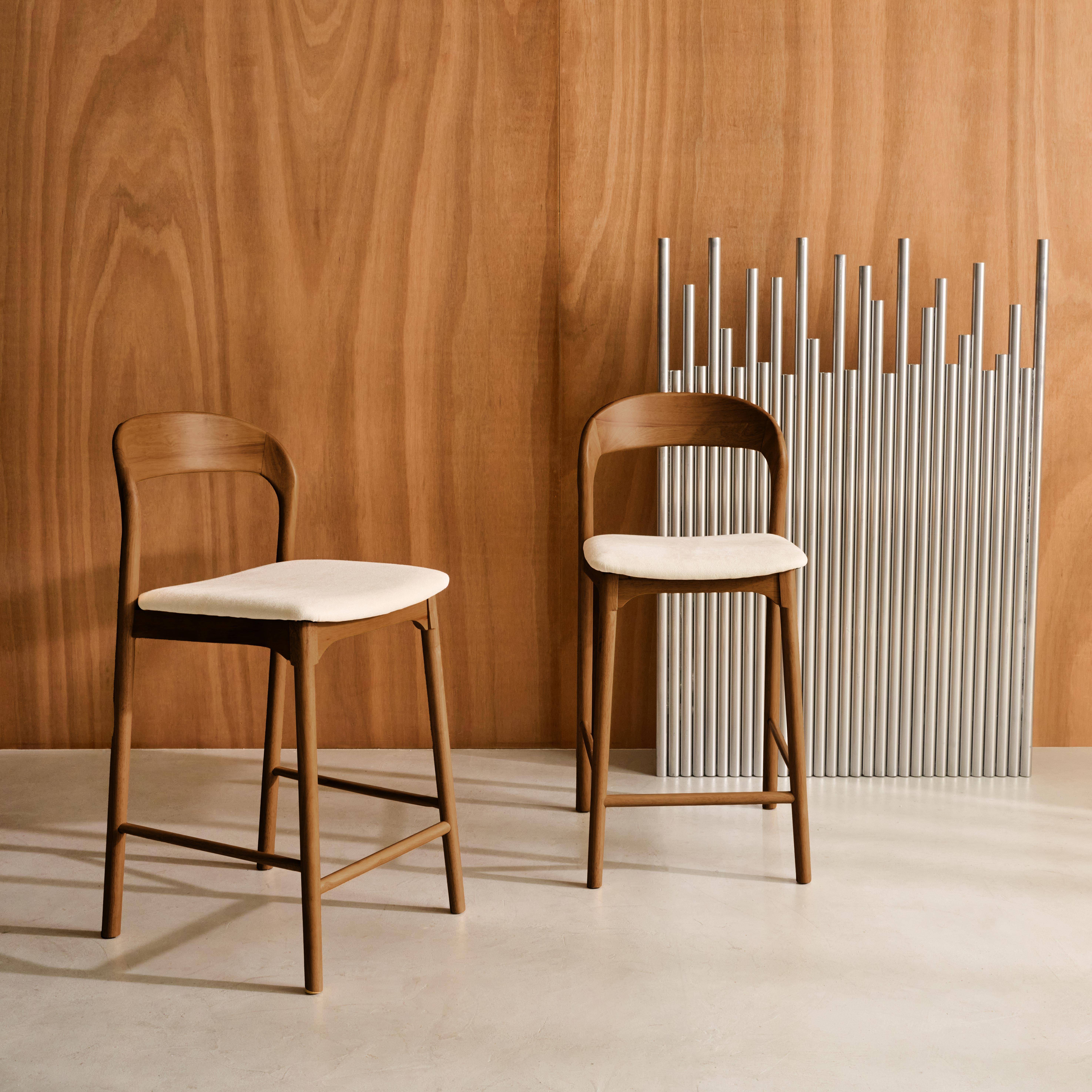 Lot de 2 tabourets de bar bois d'hévéa noyer et tissu, L58.8 x P46.5 x H95.5cm - Athena,sweeek,Photo1