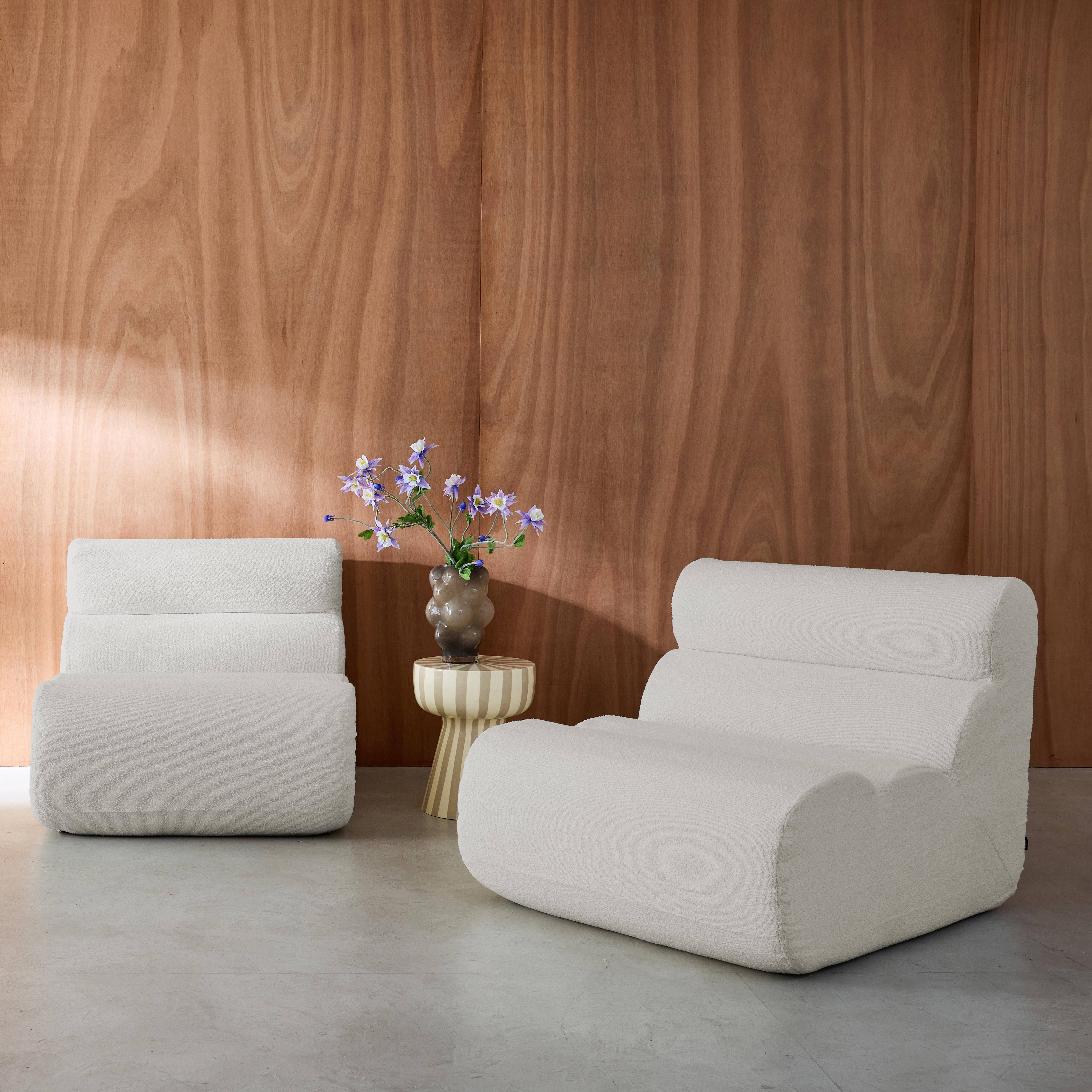2er-Set modulare Lounge-Sessel mit strukturiertem Bouclé-Bezug in weiß B 81 x T 99 x H 75 cm - Nova Photo1