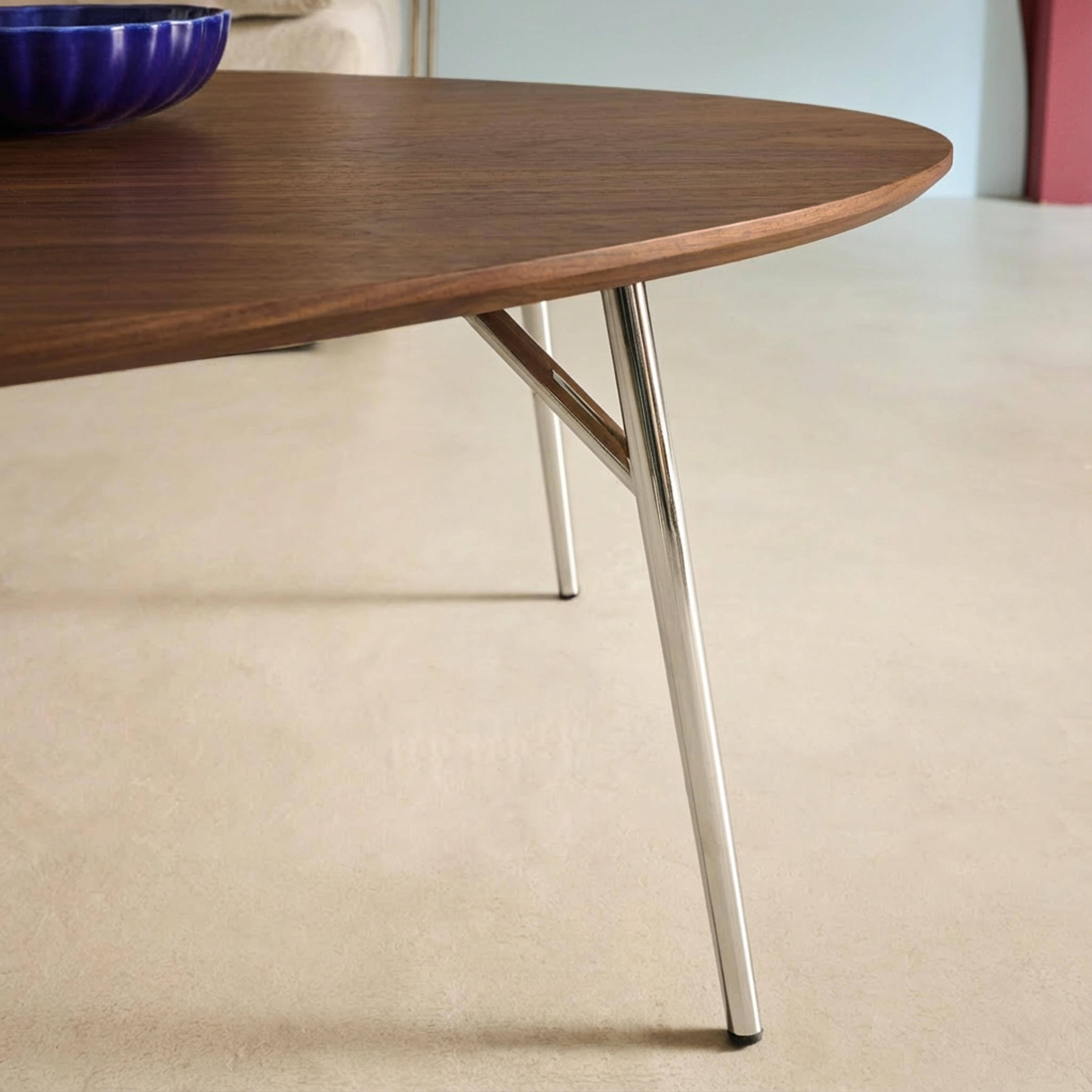 Afgeronde driehoekige salontafel met walnoothouteffect en verchroomde poten L 100 x l 95 x H 35.5cm - Ezia,sweeek,Photo3