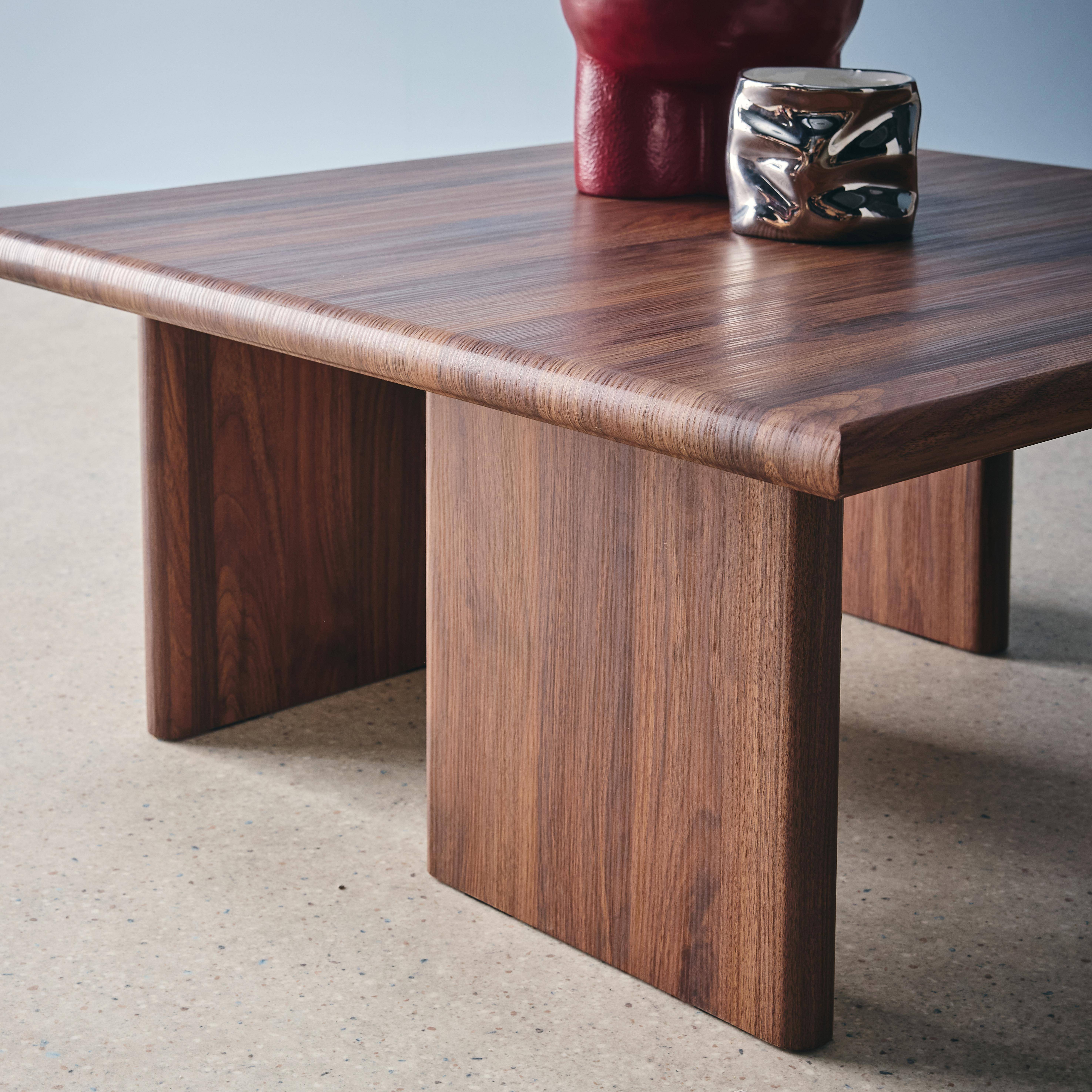 Table basse carré effet noyer 80 x 80cm Photo3