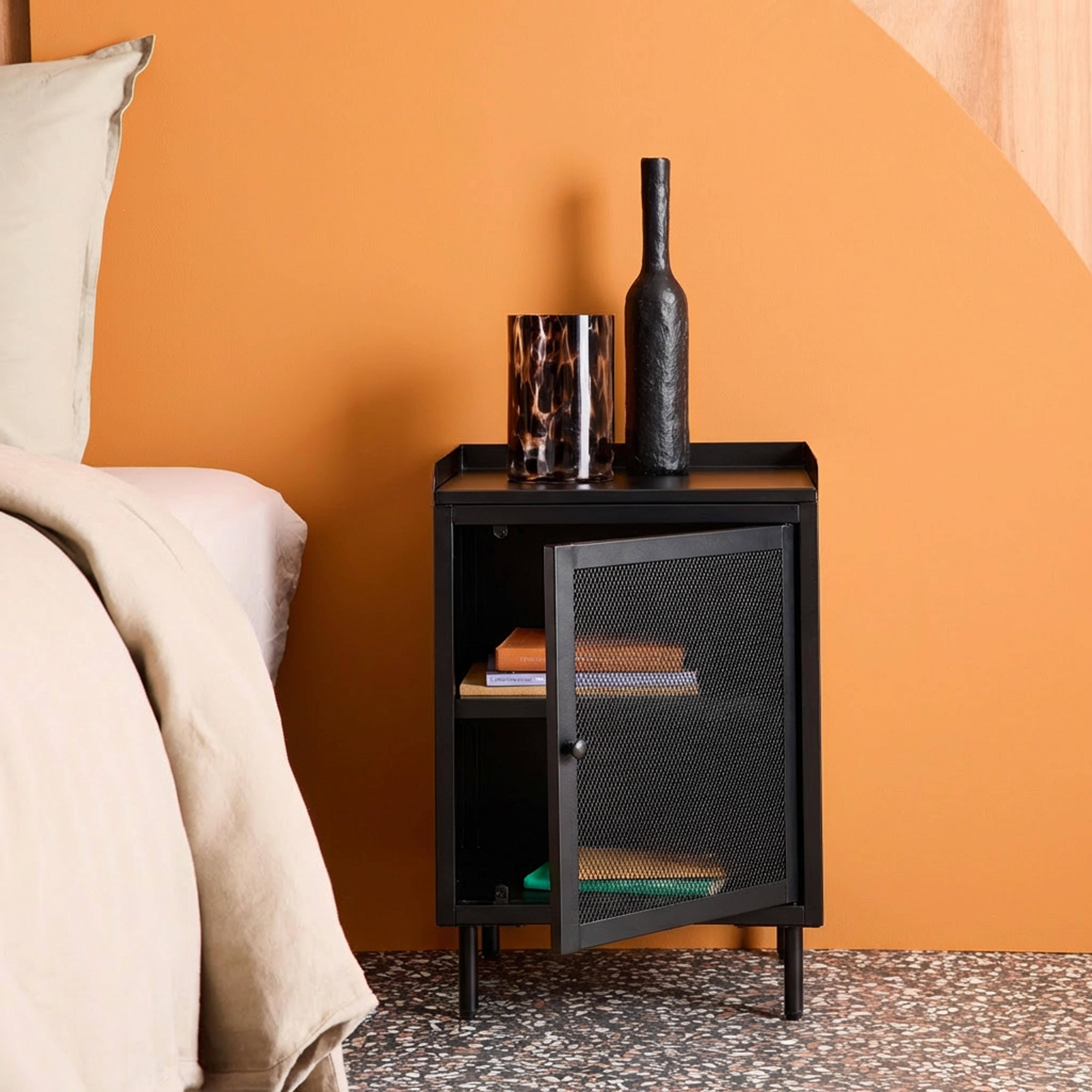 Lot de 2 tables de chevet industrielles métal noir 1 porte grillagée, 40 x 37 x 58,5 cm - Ohio,sweeek,Photo4