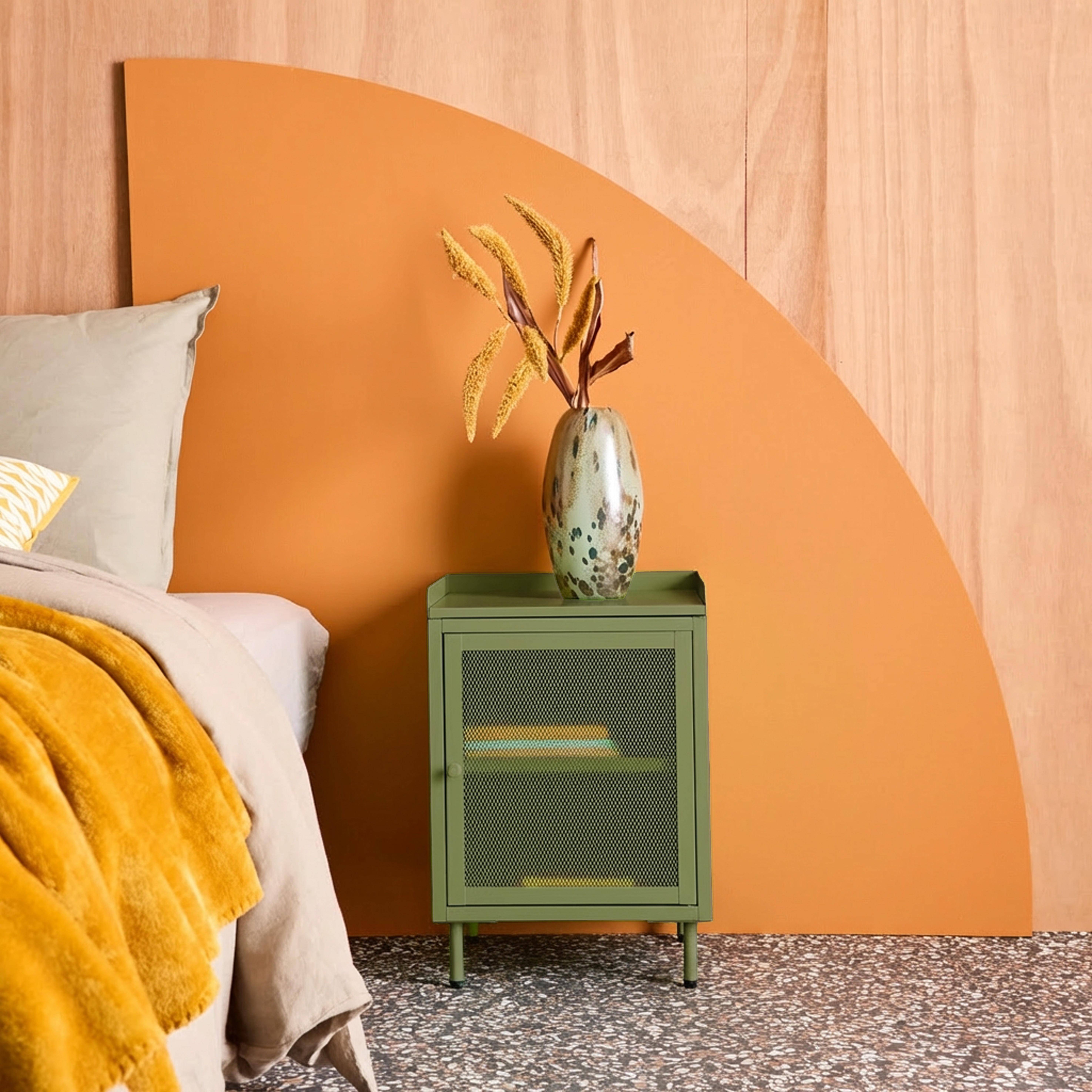 Lot de 2 tables de chevet industrielles métal vert 1 porte grillagée, 40 x 37 x 58,5 cm - Ohio,sweeek,Photo3