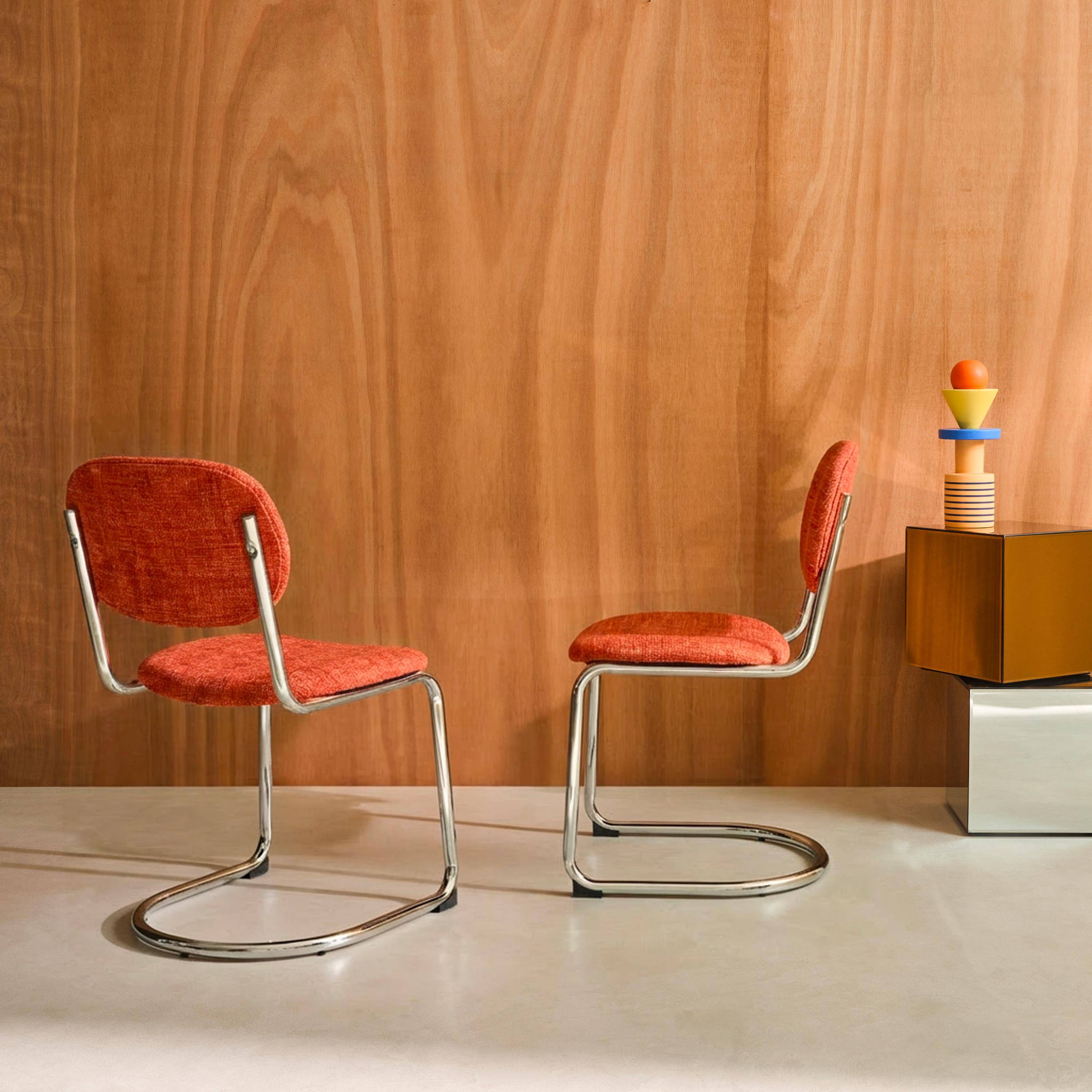 Zestaw 2 krzeseł z metalową ramą, obiciem z tkaniny szenilowej pomarańczowej i chromowanymi nóżkami – dł. 47 x gł. 54,5 x wys. 81 cm – Maloa Photo2