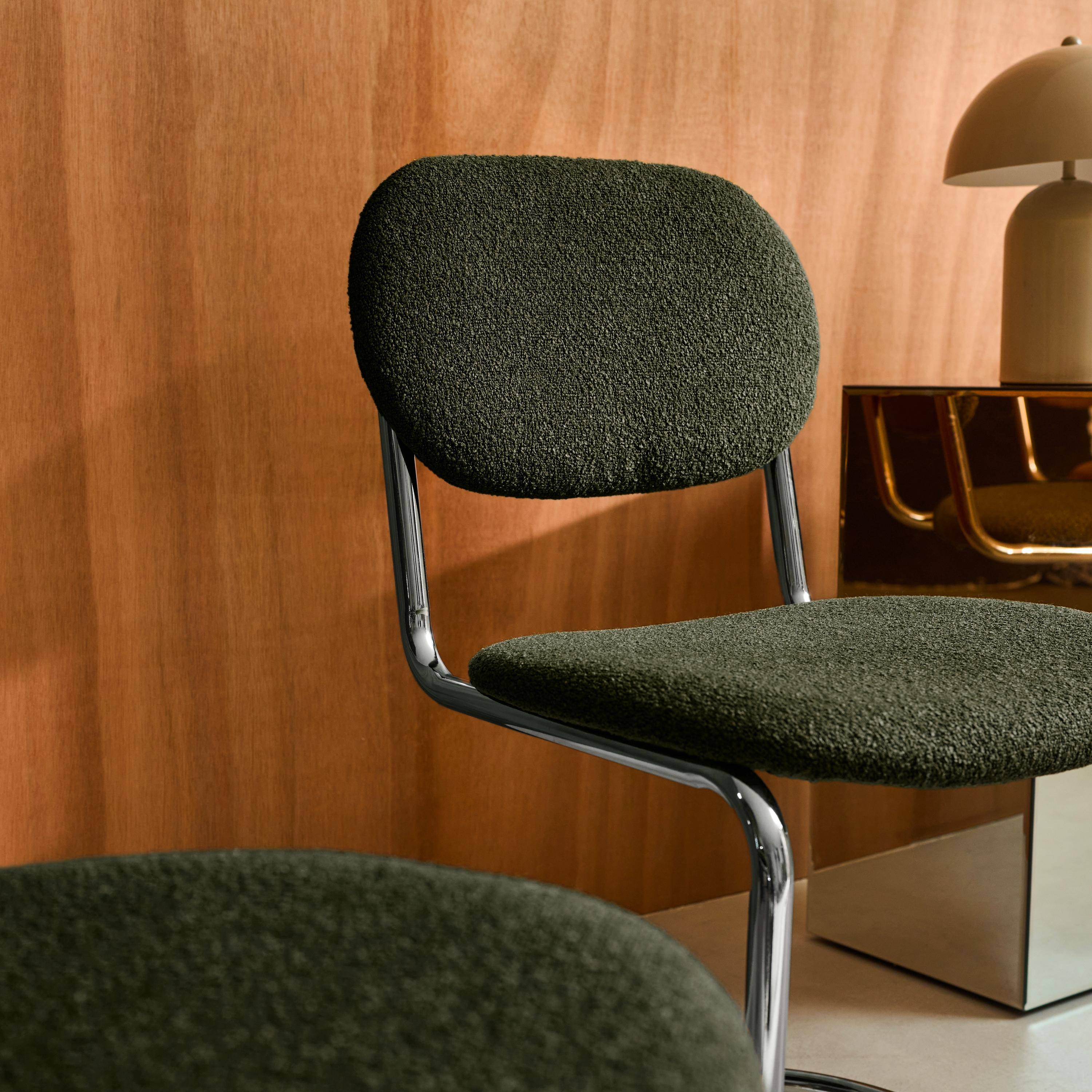 Lot de 2 chaises cantilever arrondie métal, bouclette texturée kaki et pieds chromés - L 47 x P 54.5 x H 81cm - Maloa,sweeek,Photo5