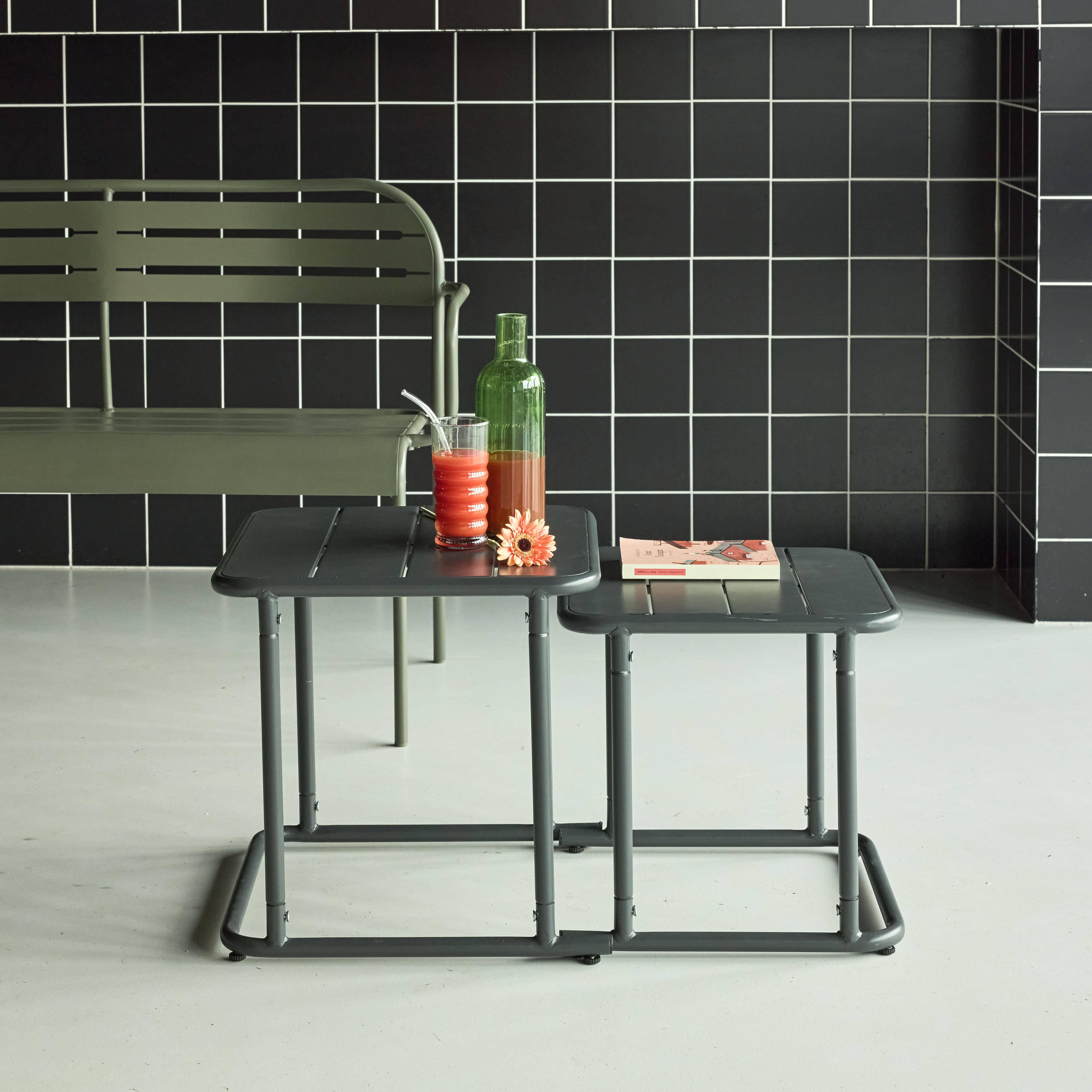 Table gigogne extérieure carrée en acier 45cm kaki - Amélia Photo1