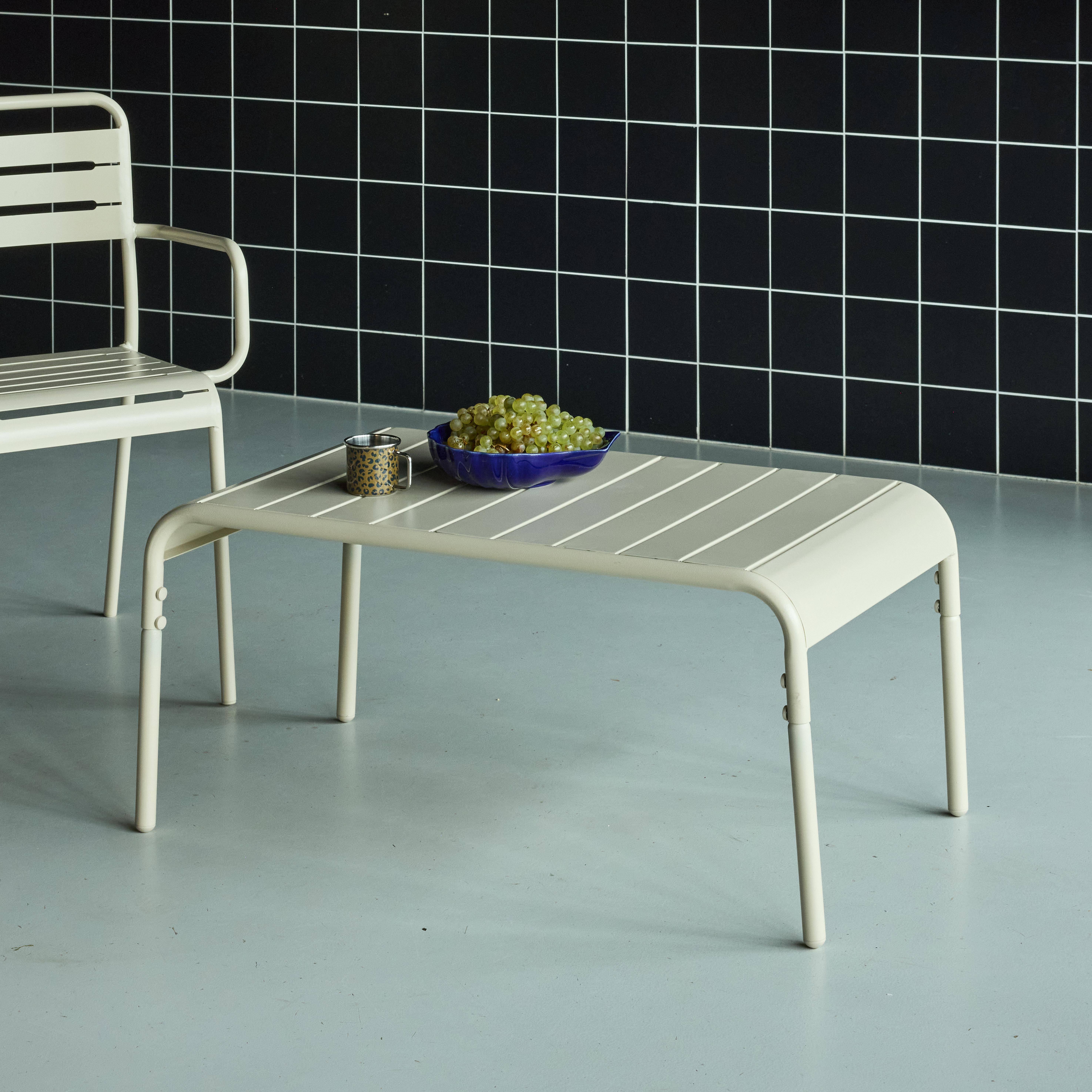 Table basse de jardin rectangulaire acier 90cm beige - Amélia Photo2