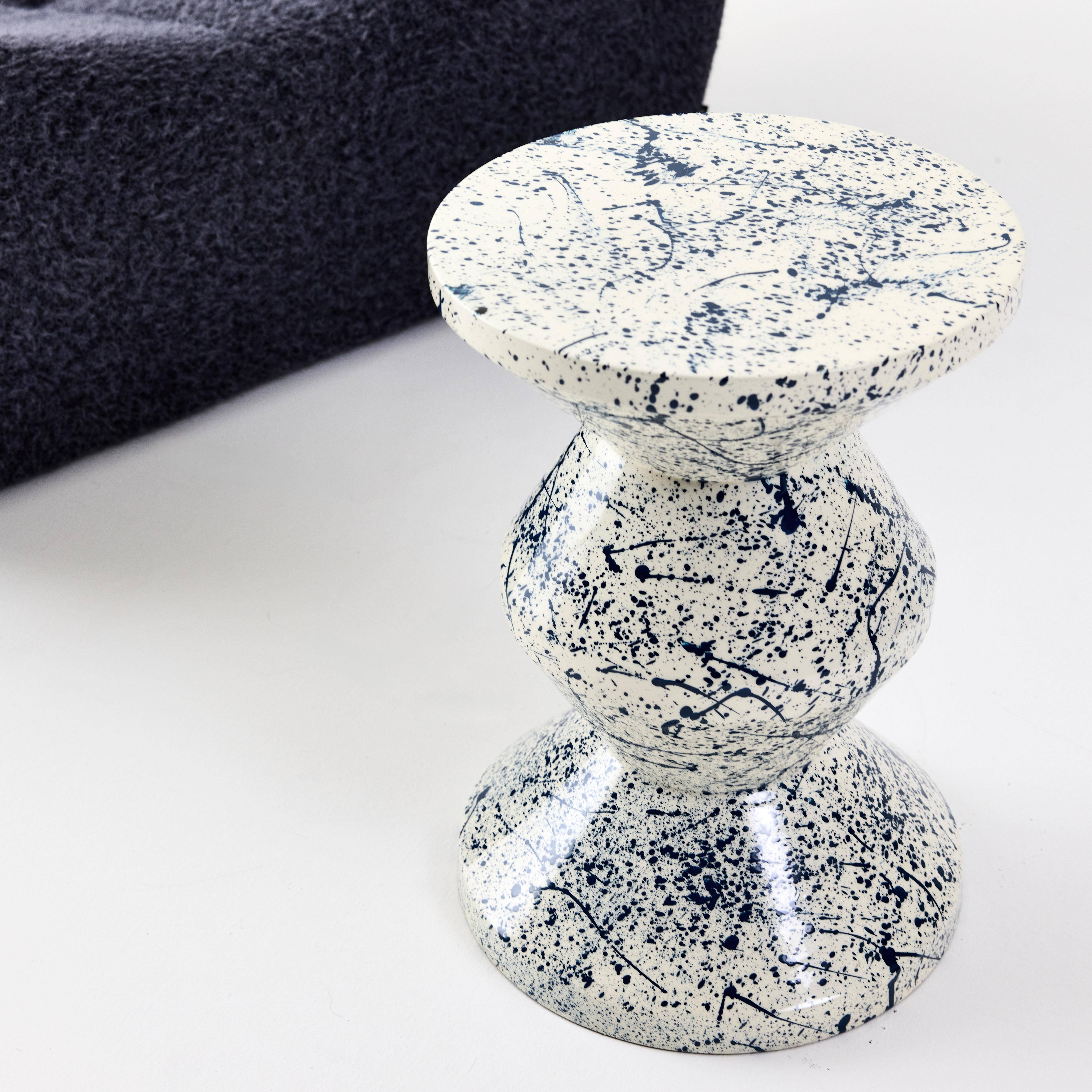 Side table, end table, bedside table, enamelled steel with speckled pattern, Blue, Ø33 x H 47cm - Zina | sweeek,sweeek,Photo3