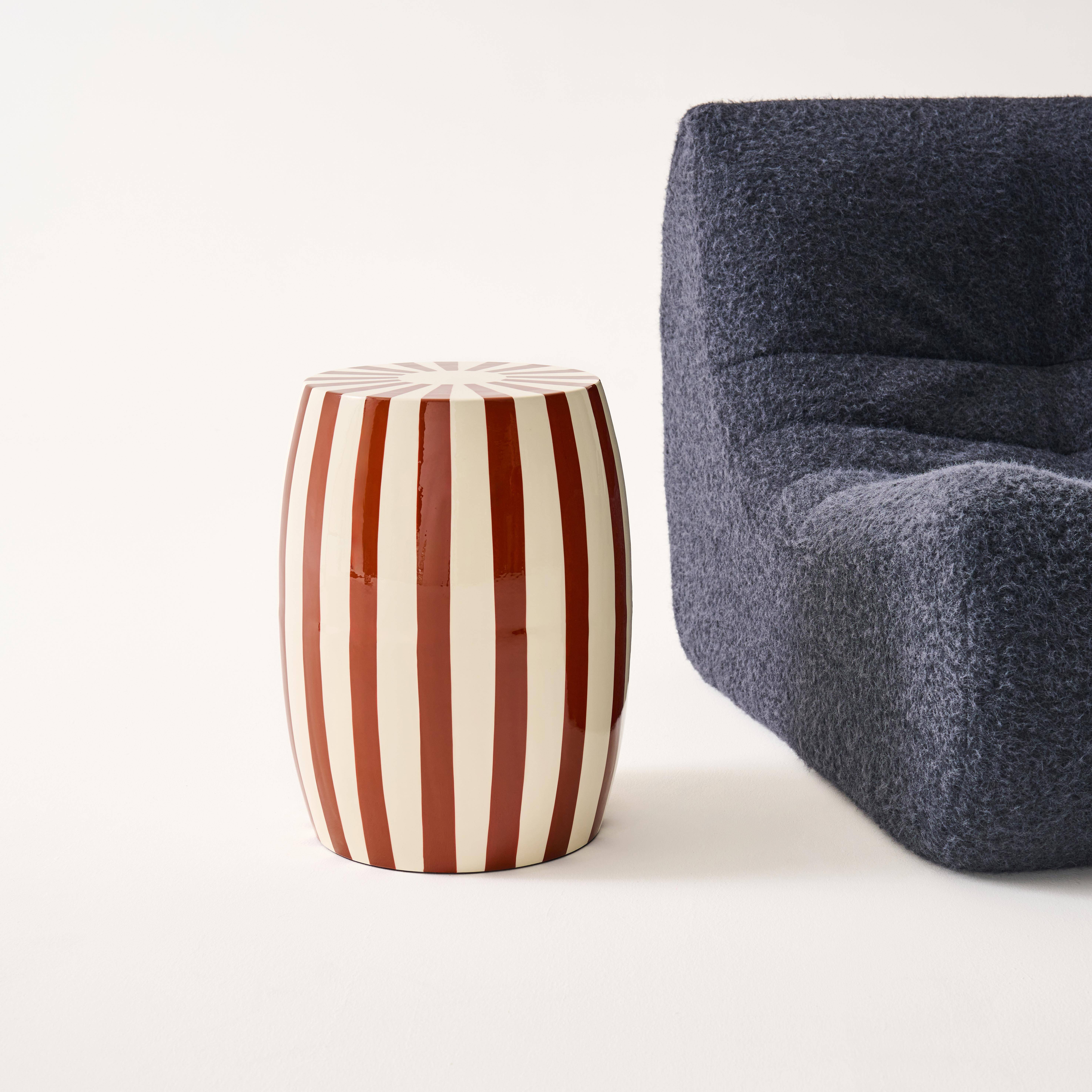 Mesa auxiliar, mesa de noche de acero esmaltado, rayas bicolores Marrón - 35x35x46 cm,sweeek,Photo3