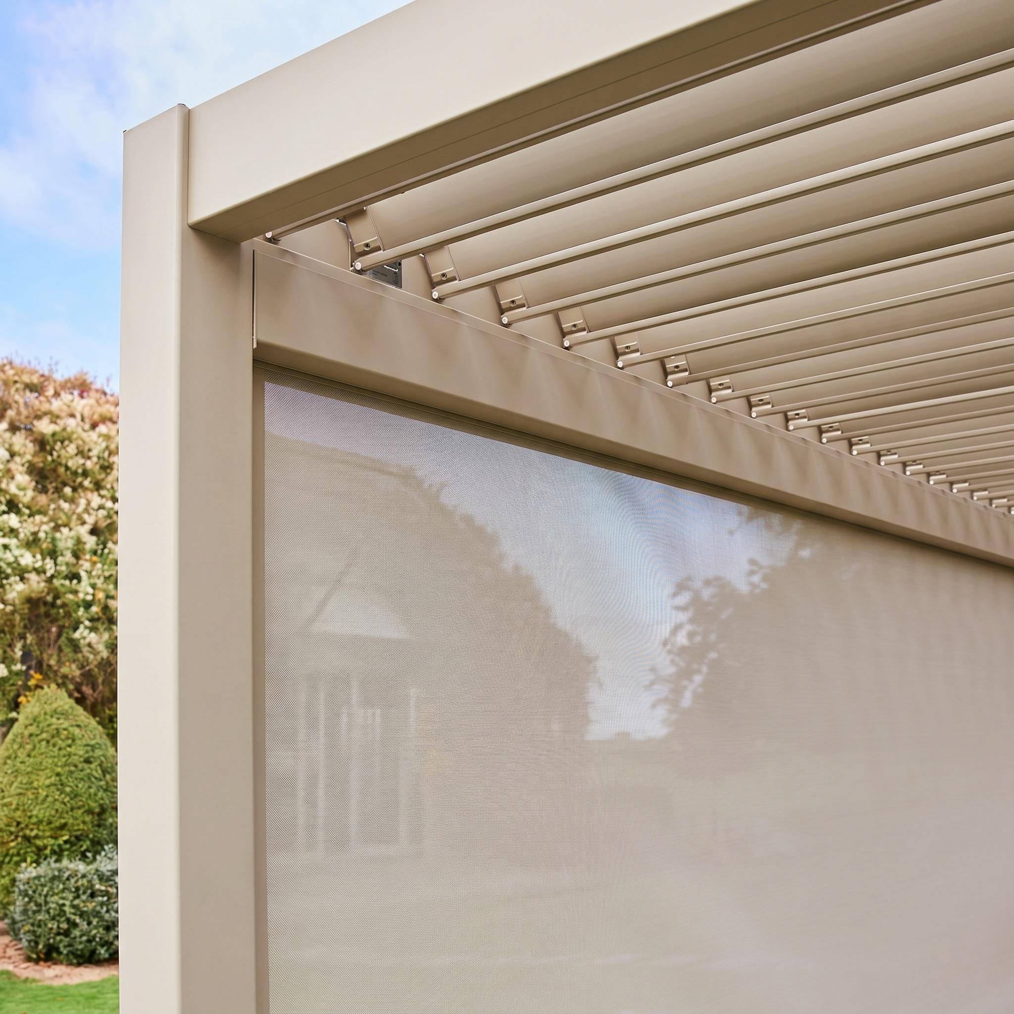 Store beige pour pergola bioclimatique – Triomphe – 3x4 m, aluminium et textilène Photo7