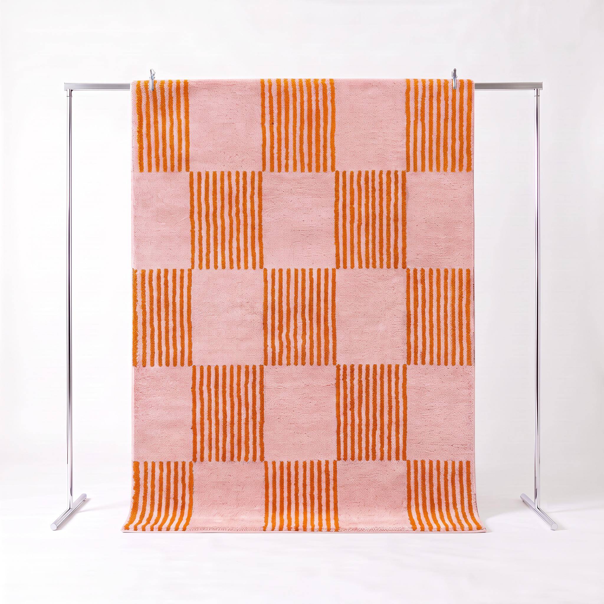 Alfombra interior con patrón damero naranja y rosa - 290x200x2 cm Photo1