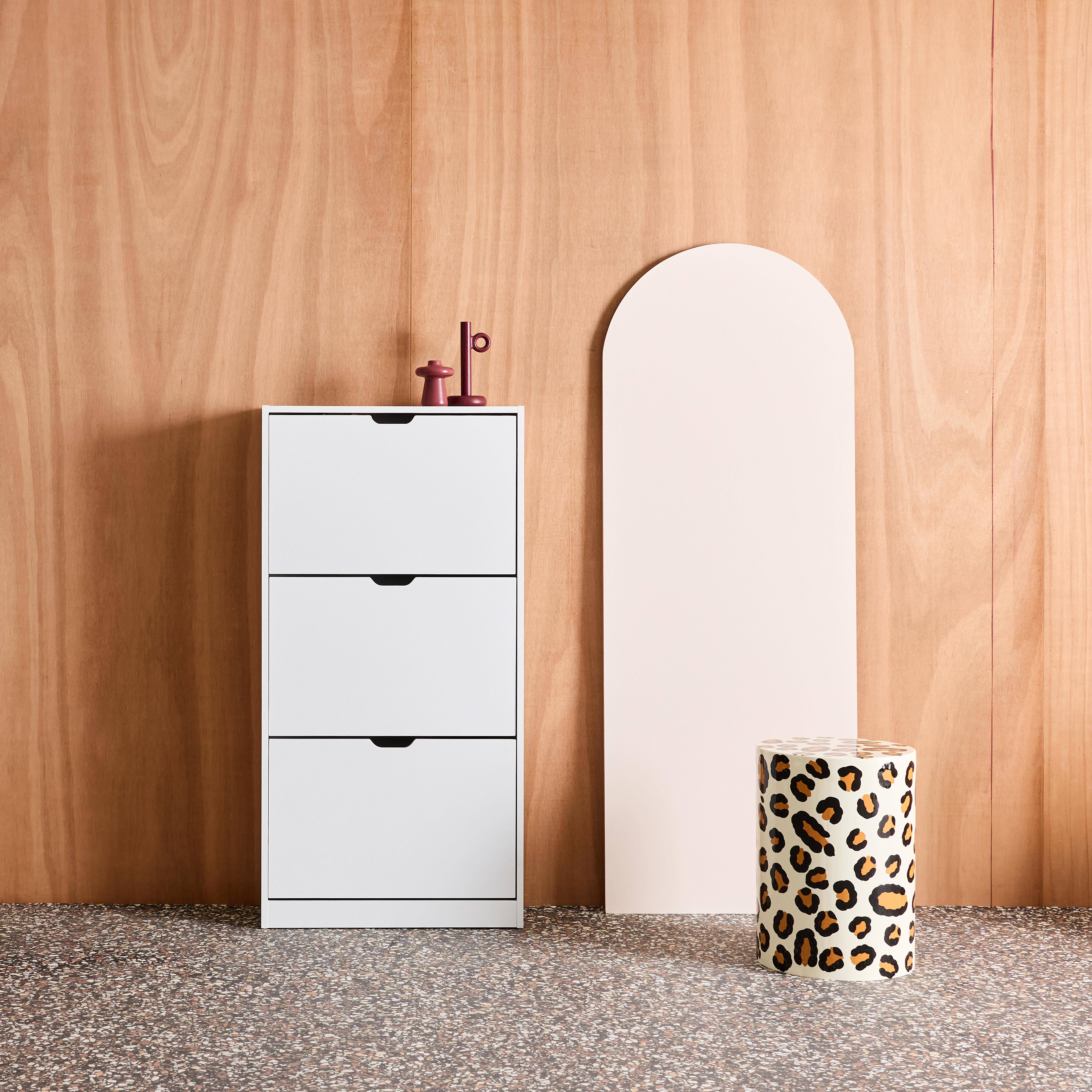 Sapateira decorativa em madeira com 3 gavetas Branco - 60x23.5x119.5 cm,sweeek,Photo1