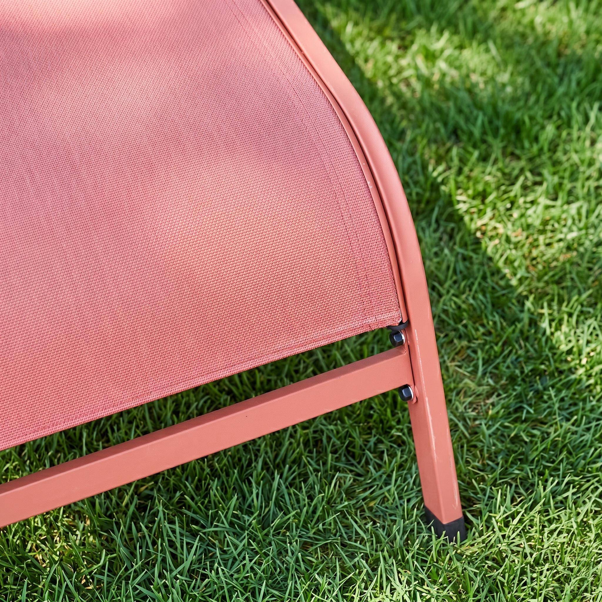 Ligstoelen met meerdere posities stapelbaar inclusief hoofdkussen en wieltjes (set van 2) terracotta 198 x 60,5 x 34cm - Ona Photo3