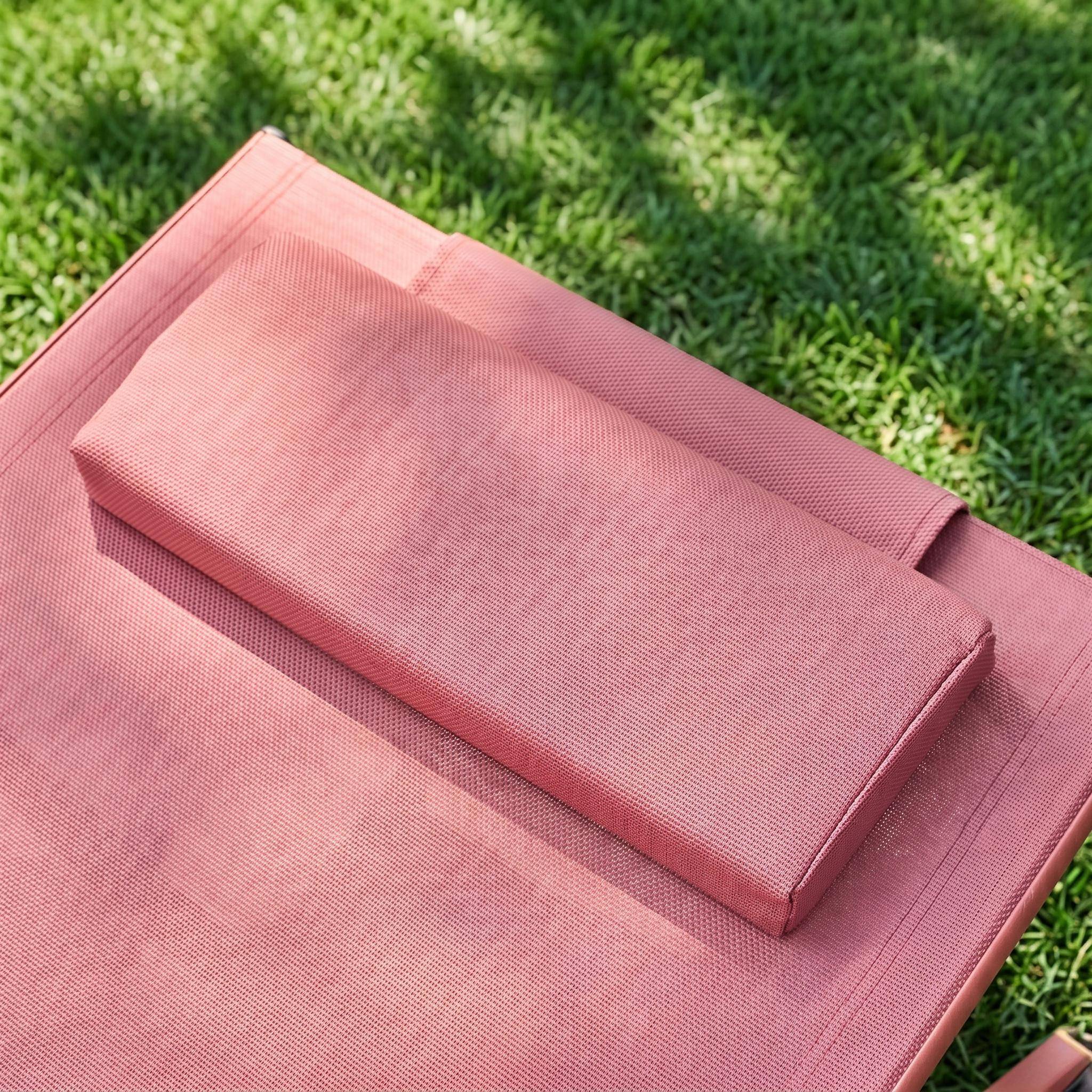 Ligstoelen met meerdere posities stapelbaar inclusief hoofdkussen en wieltjes (set van 2) terracotta 198 x 60,5 x 34cm - Ona,sweeek,Photo4