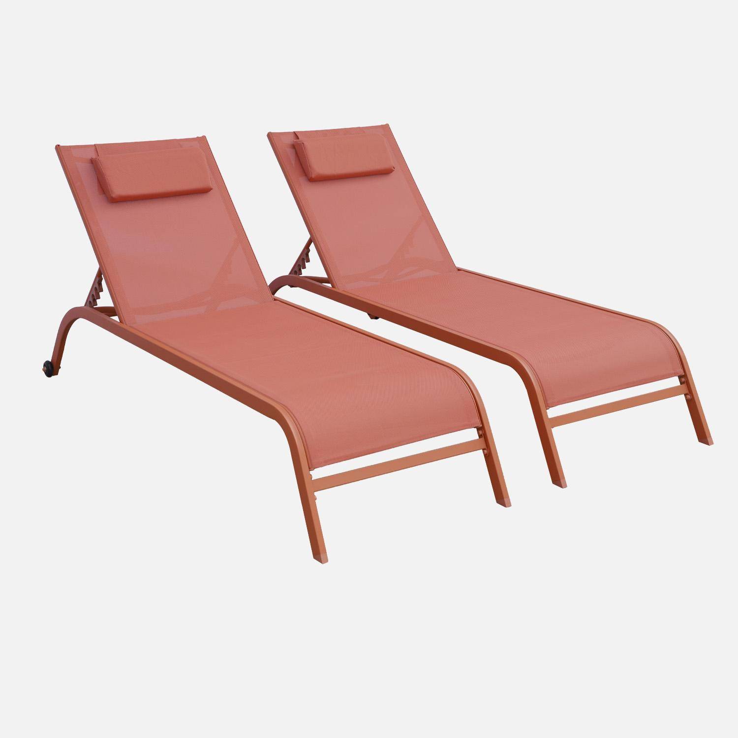 Stapelbare ligstoelen met meerdere posities, hoofdkussen en wieltjes (set van 2) terracotta 198 x 60,5 x 34cm - Ona,sweeek,Photo1