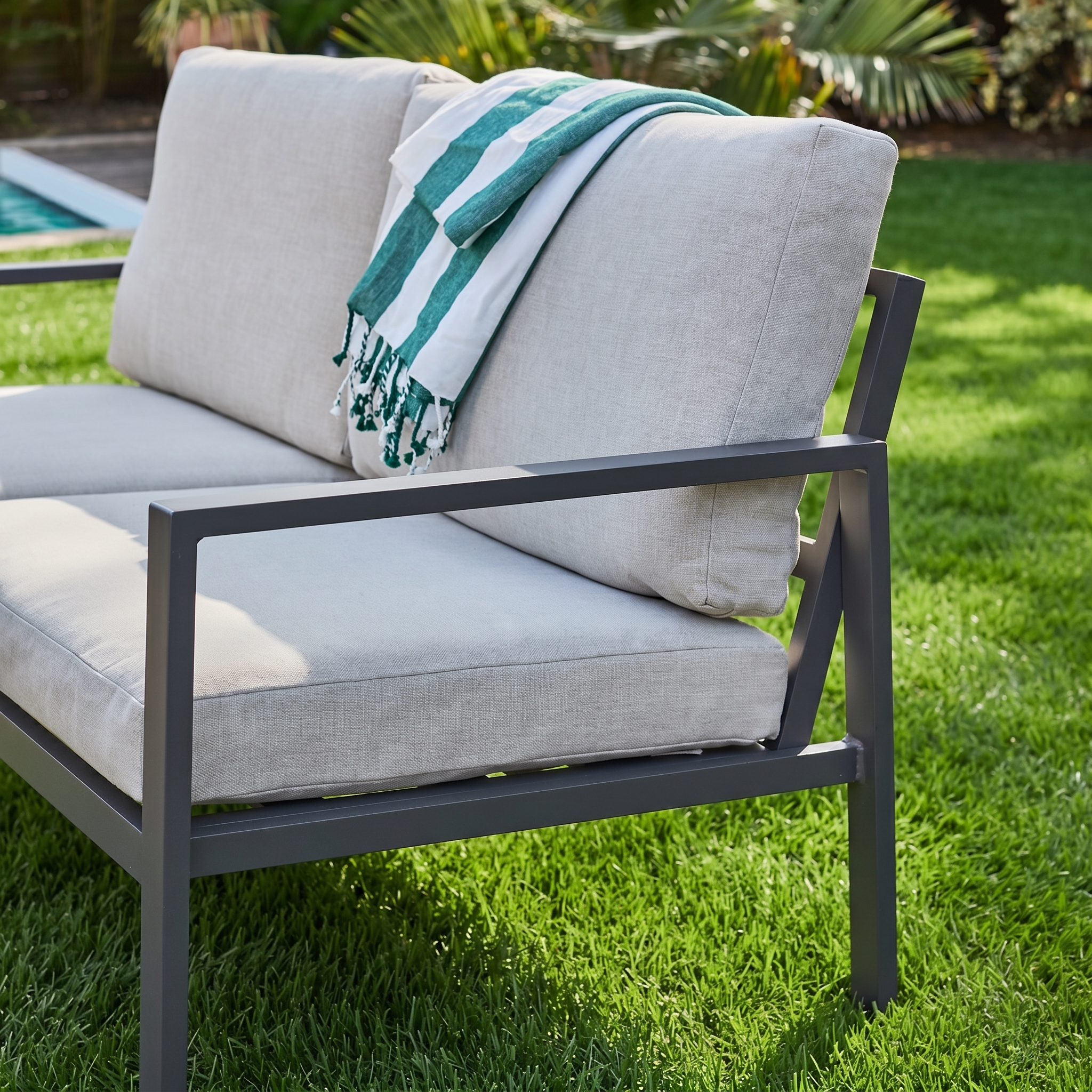Salon de jardin aluminium 4 places anthracite - Onara Photo4
