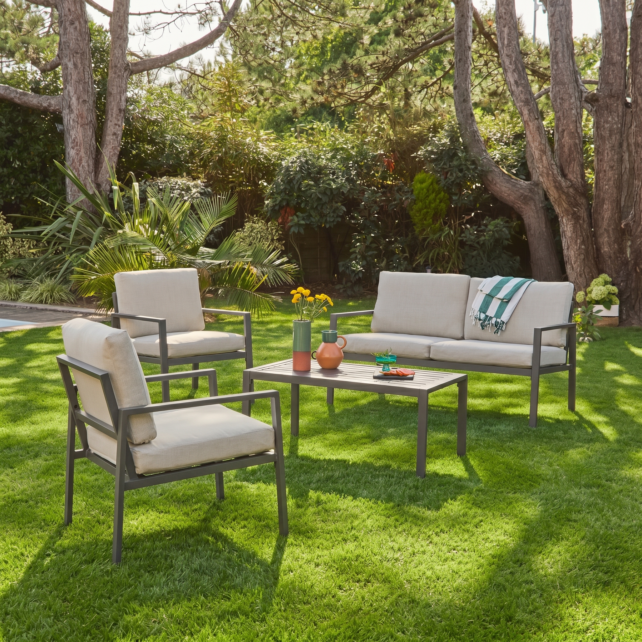 Salon de jardin aluminium 4 places kaki - Onara Photo1