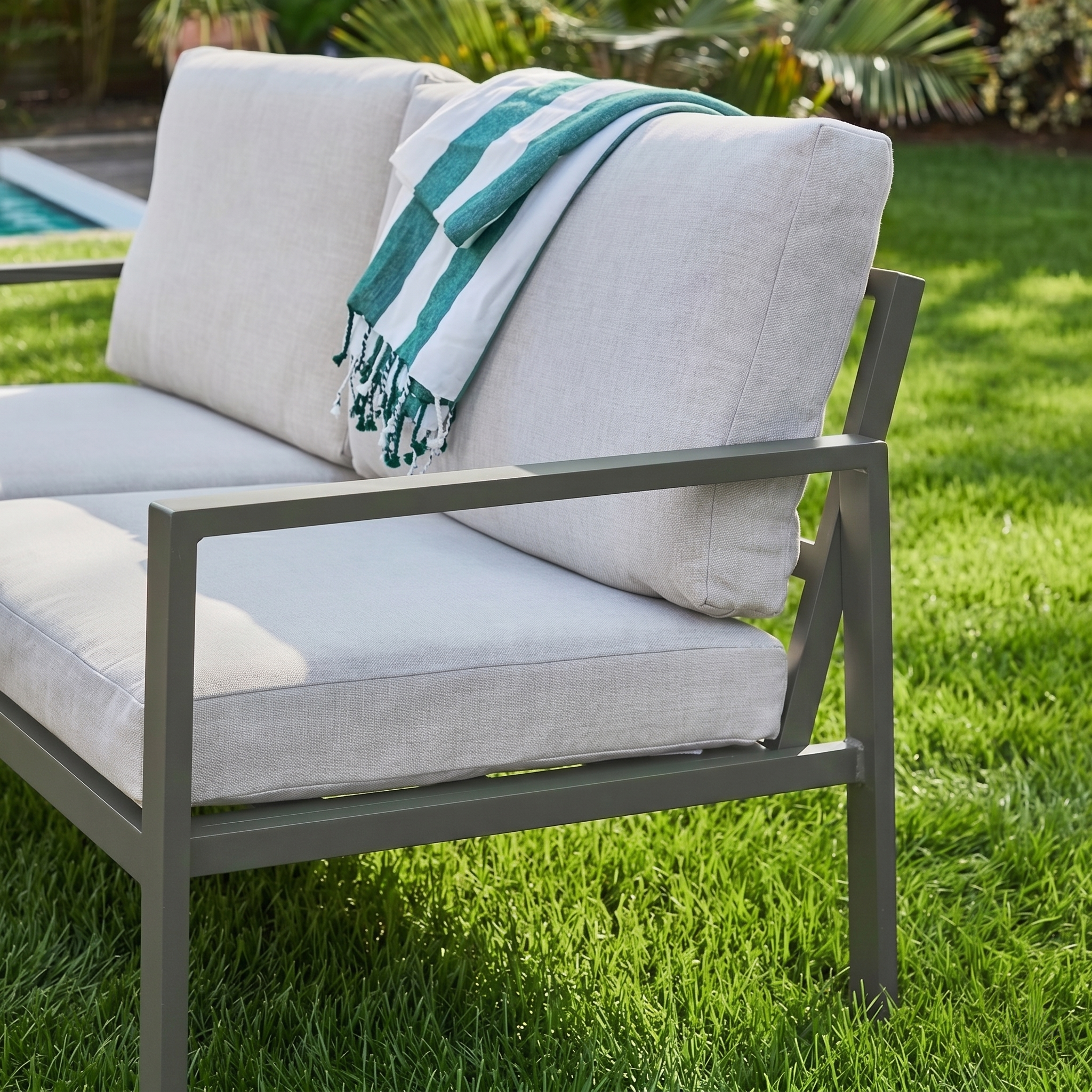 Salon de jardin aluminium 4 places kaki - Onara Photo4