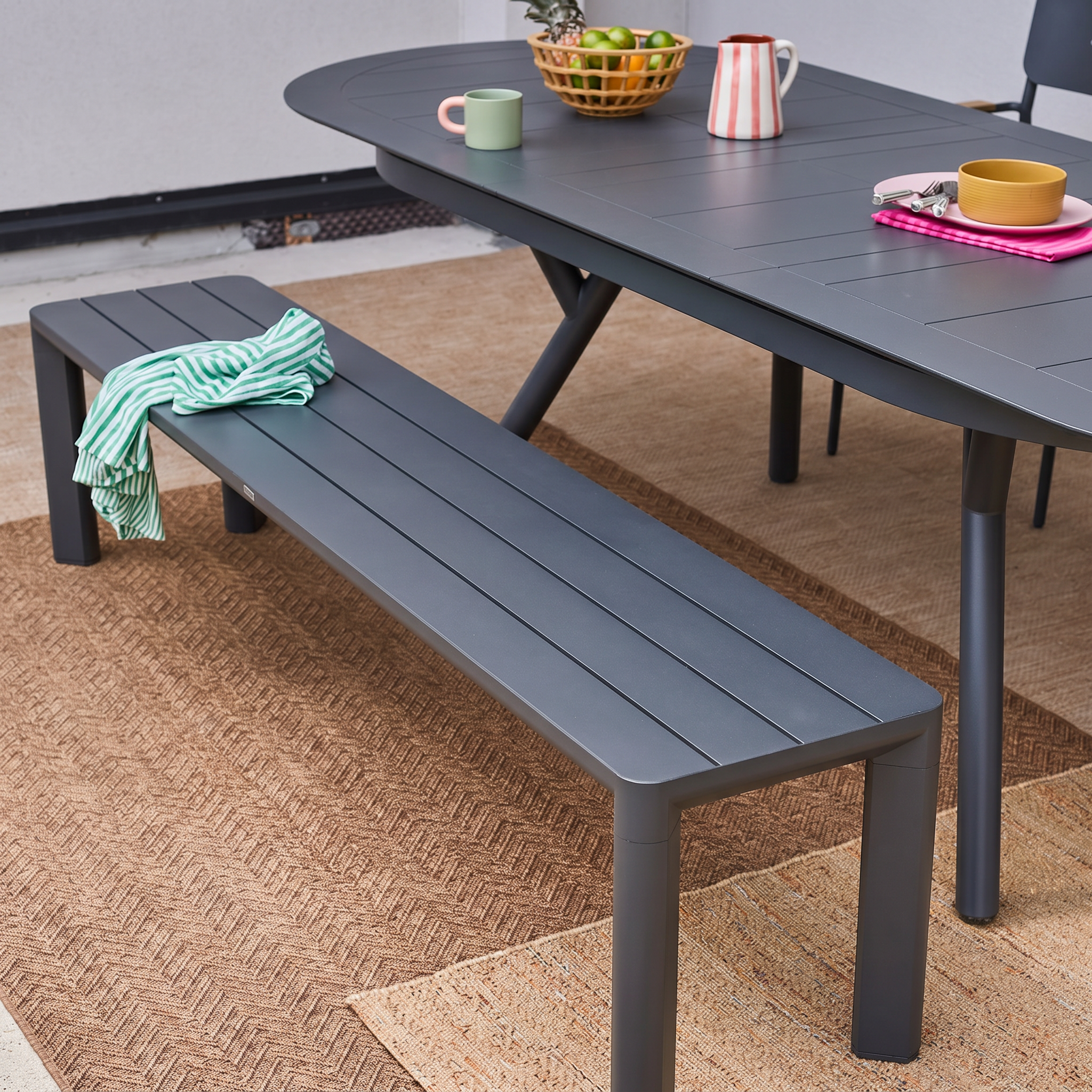 Uitschuifbare ovale aluminium tuintafel voor 10 personen antraciet - Metora Photo5