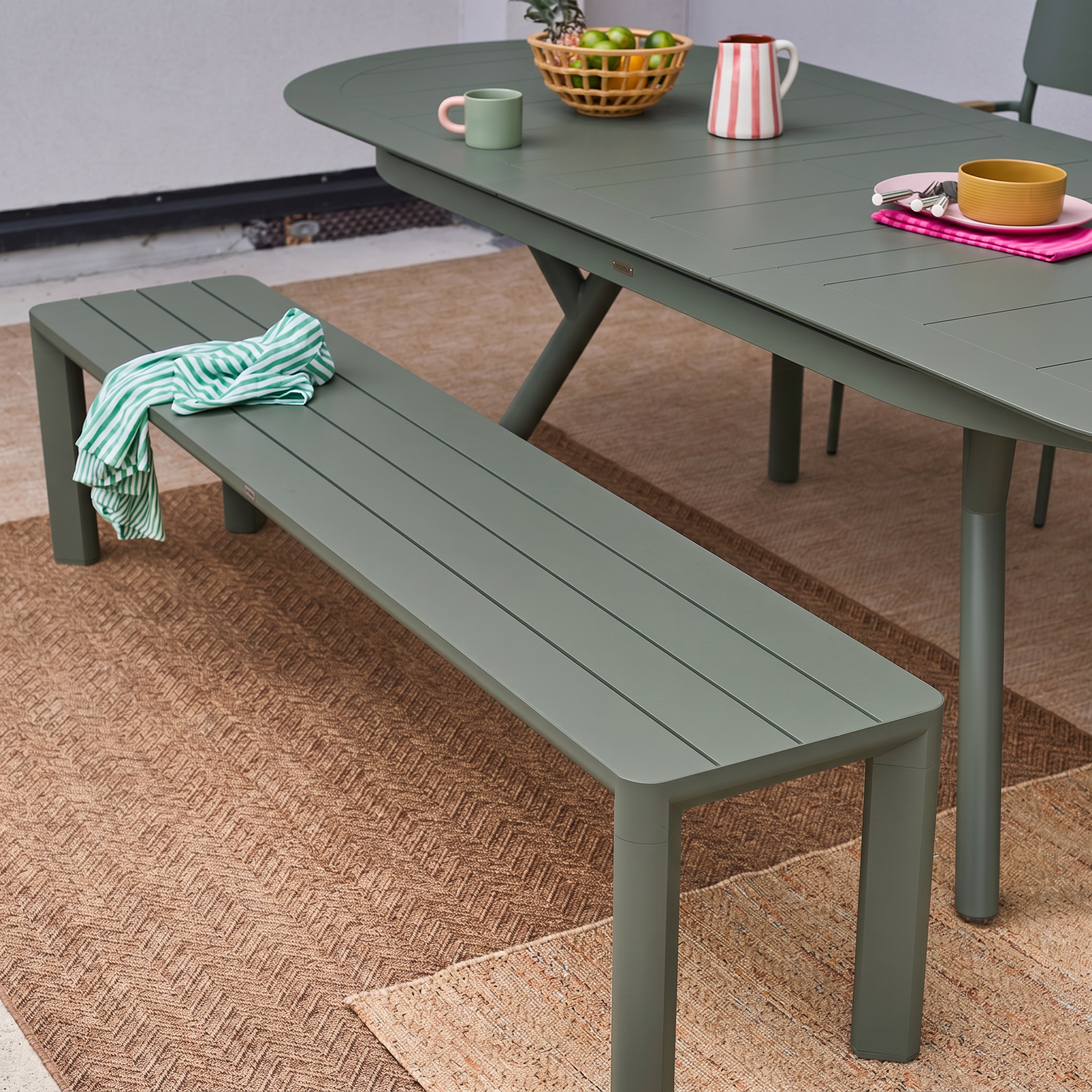 Mesa de jardín ovalada extensible de aluminio, 10 plazas Verde kaki - 280x100x75 cm,sweeek,Photo5