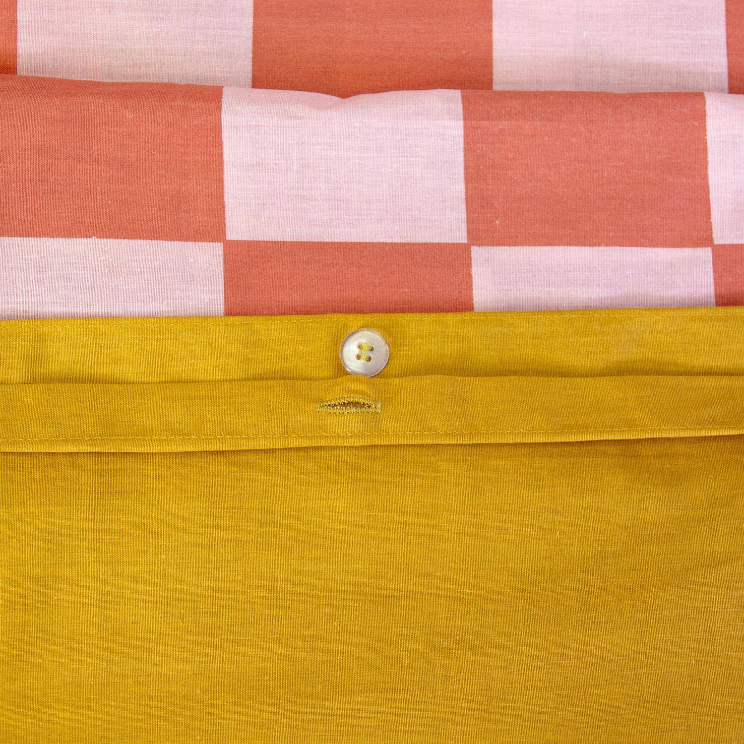 Parure de lit coton motifs damier 2 places rouge et orange 240 x 220cm - Futuna,sweeek,Photo3