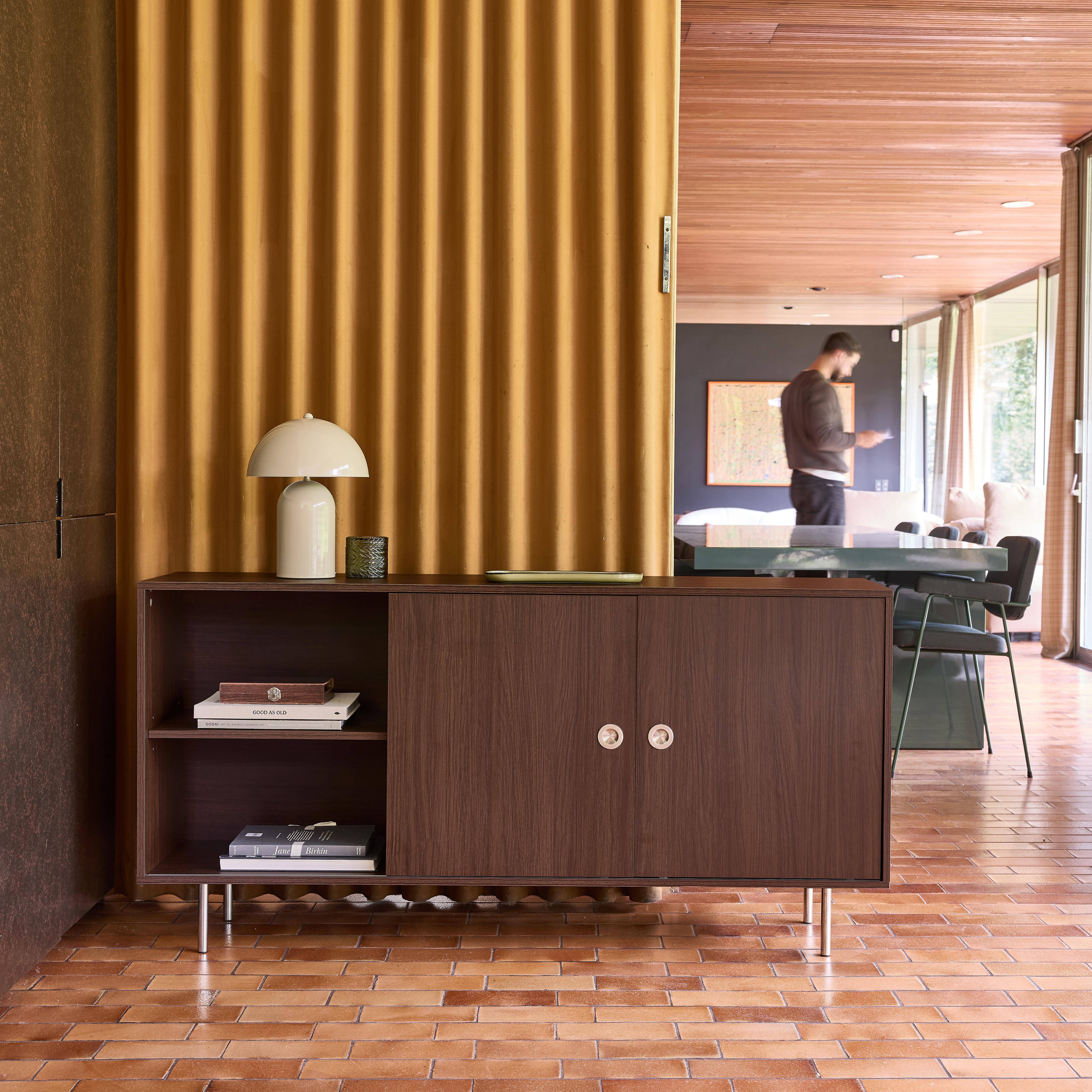 Vintage dressoir 2 schuifdeuren en planken houtdecor en roestvrij staal 150cm walnoot - Shelby Photo3