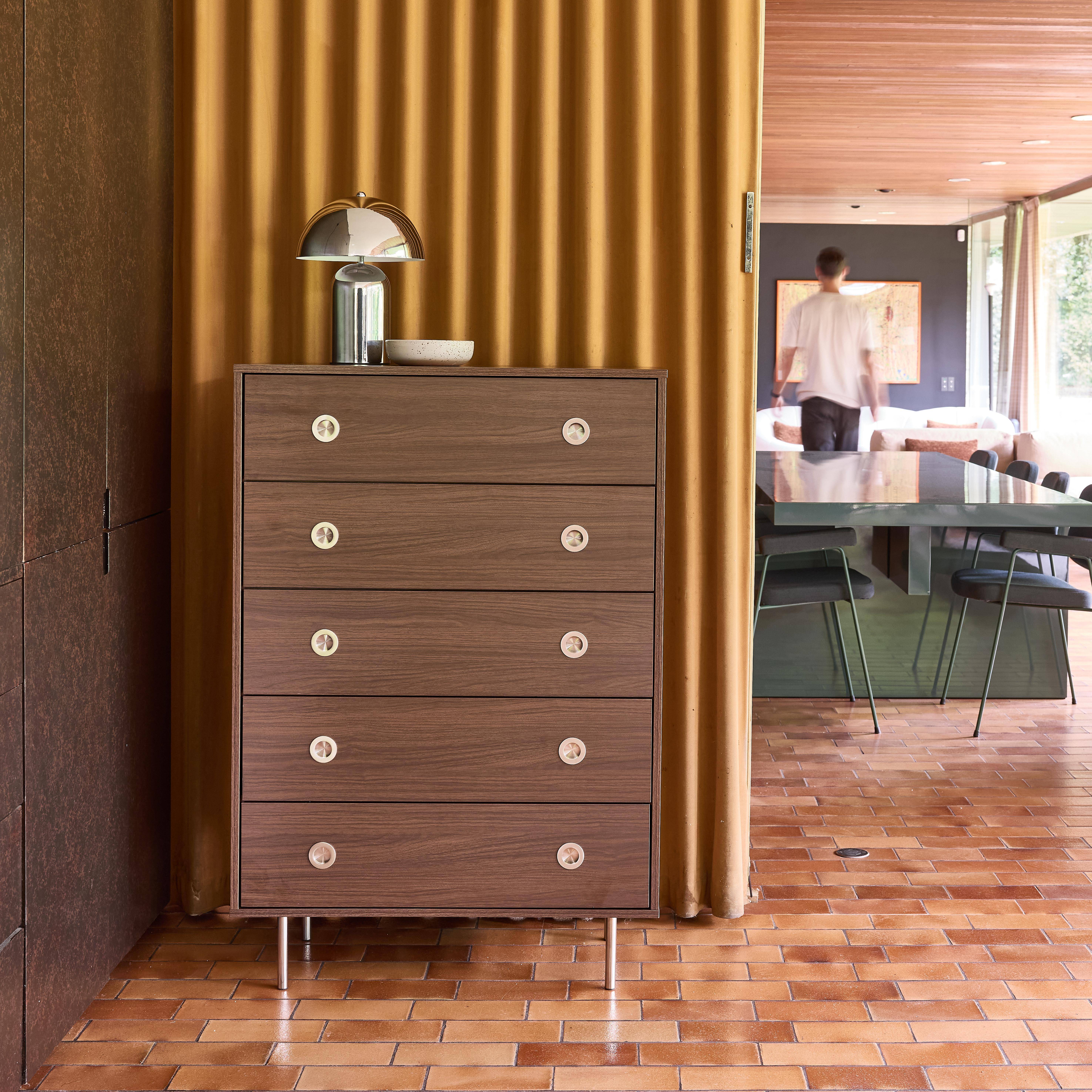 Cassettiera vintage decorata in legno e acciaio inossidabile, 5 cassetti Noce - 80x40x118 cm Photo1