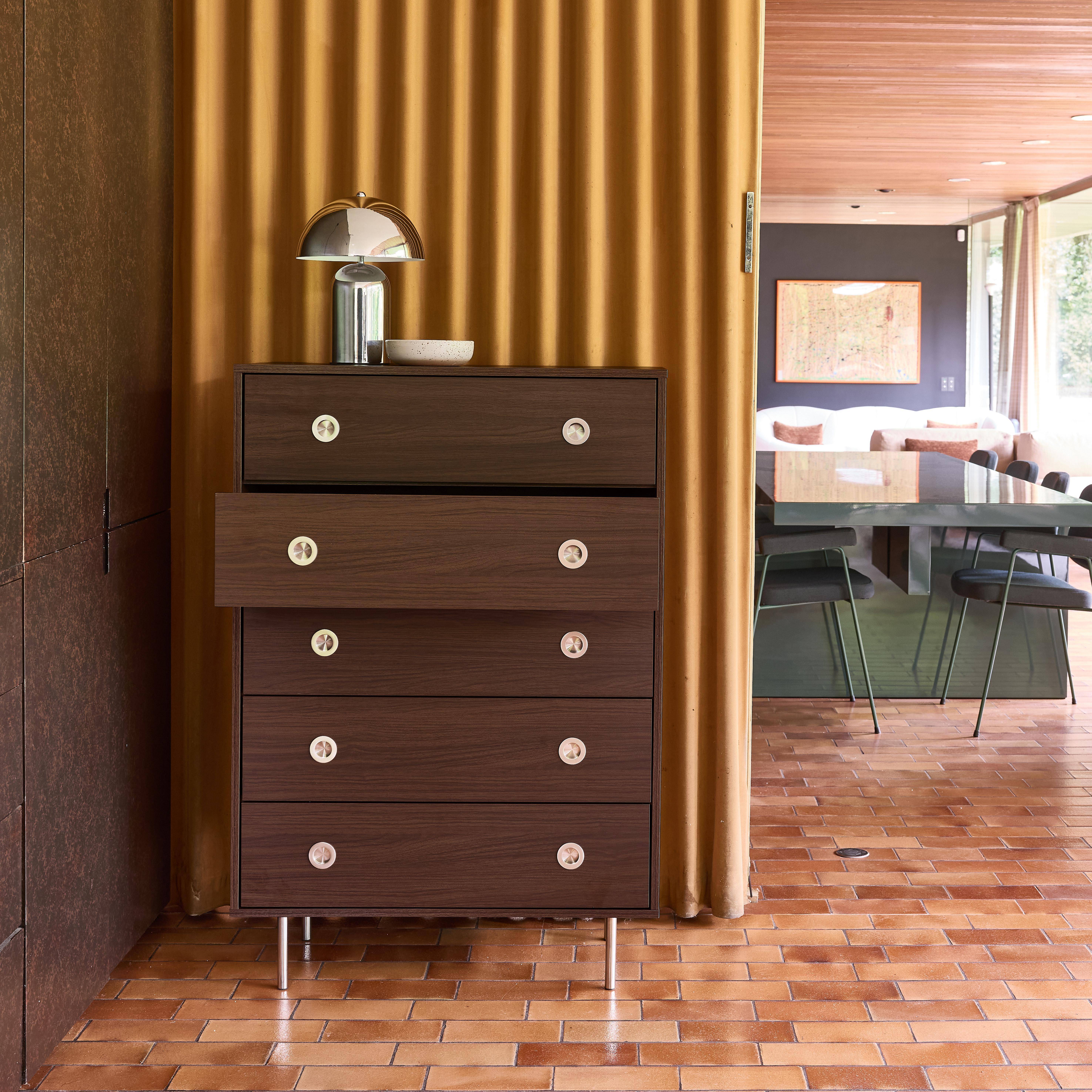 Cassettiera vintage decorata in legno e acciaio inossidabile, 5 cassetti Noce - 80x40x118 cm Photo3