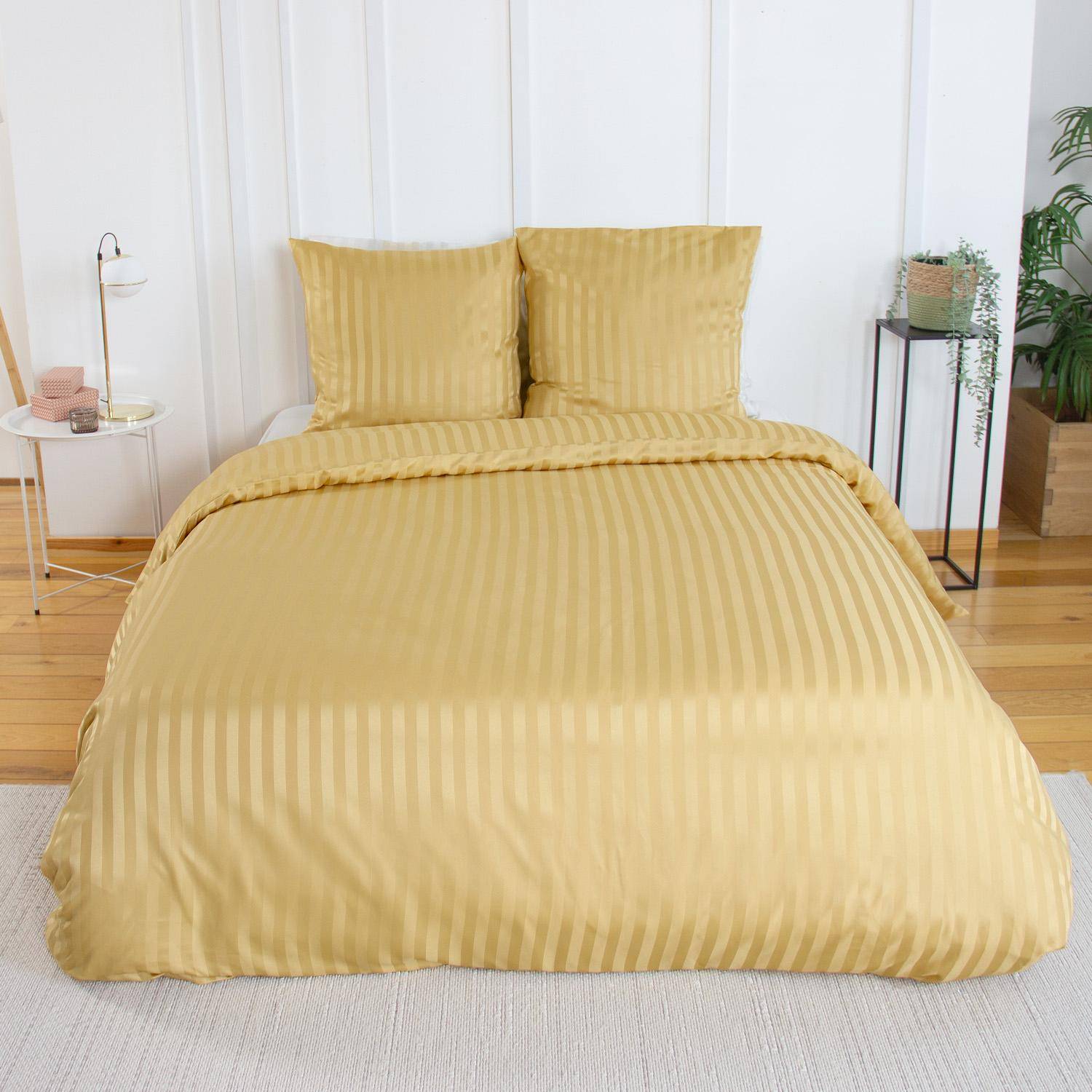 Polyester satijn-effect beddengoed met fijne strepen 2-persoons geel 260x240cm - Andrea Photo1