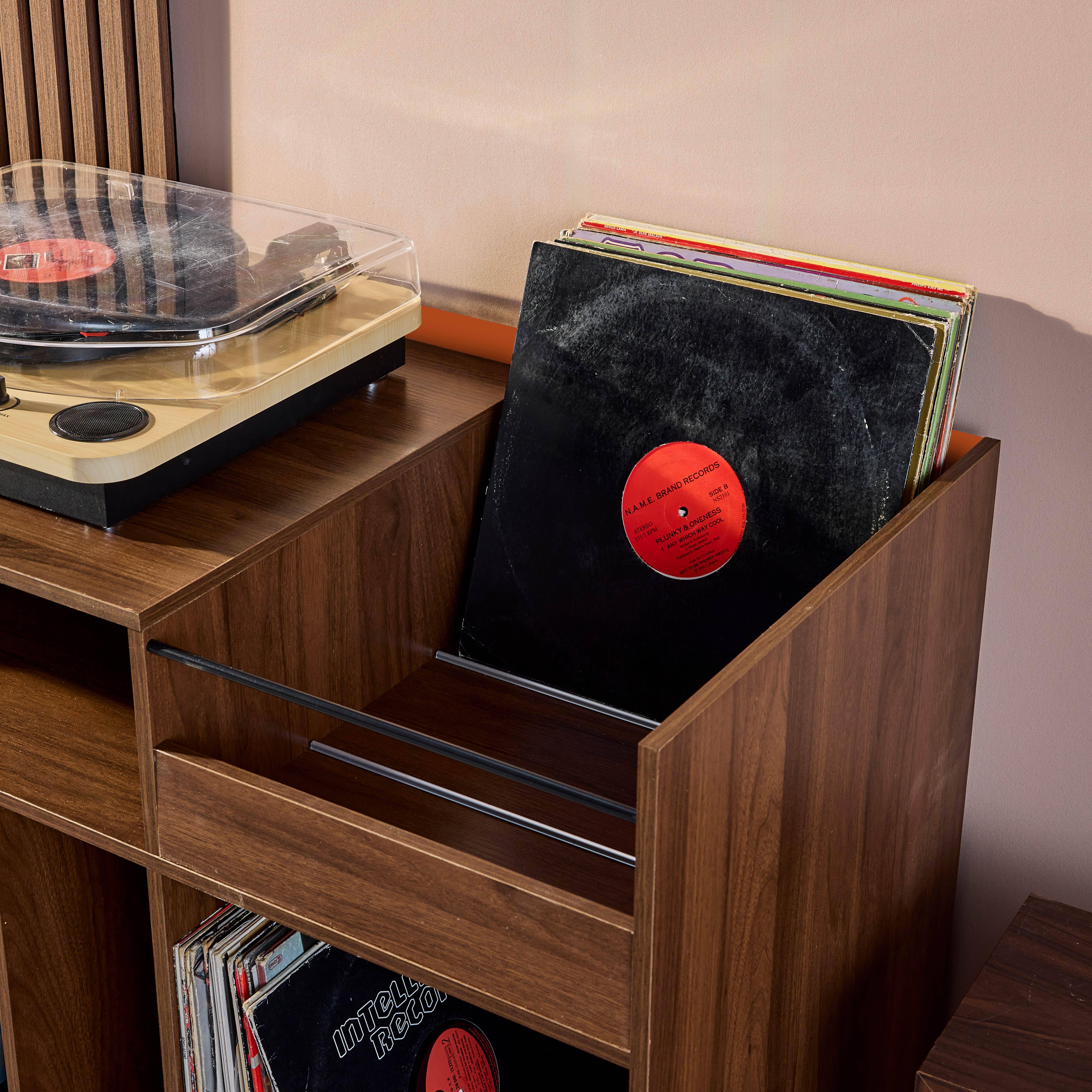 Vintage vinyl meubel met donkere houtlook en oranje achterwand 100cm - Nepal Photo3